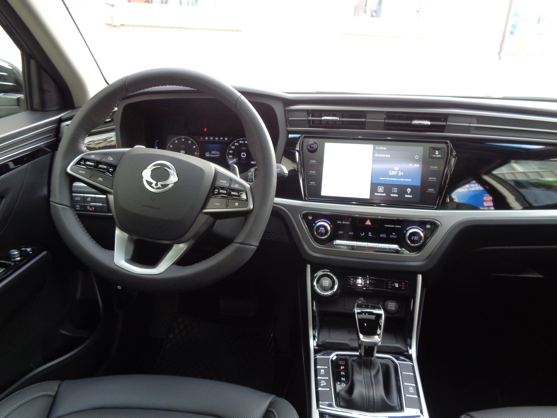 KGM-SsangYong Korando 1.5 T GDI Titanium 4WD Automat-image-11