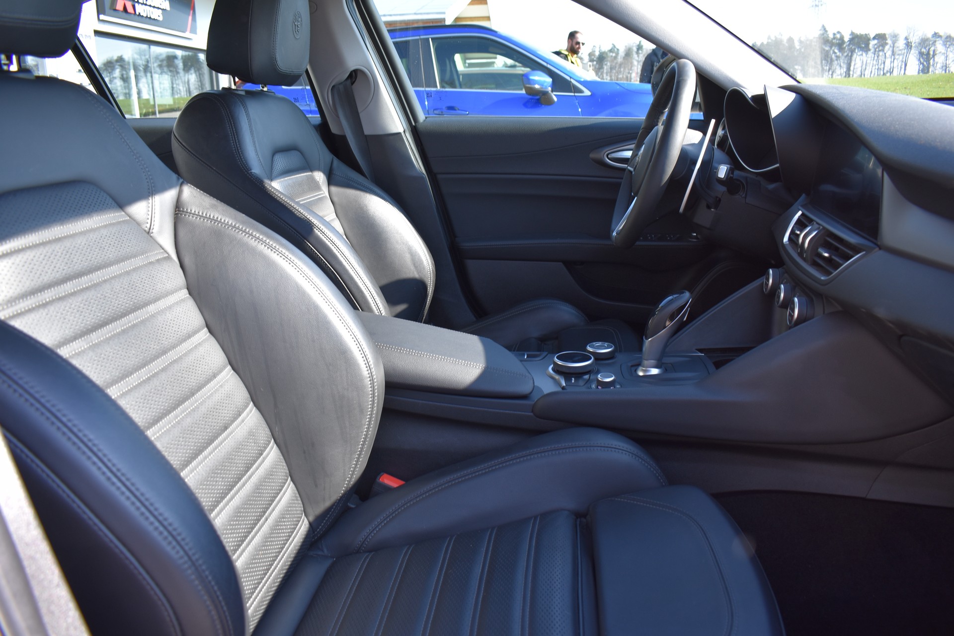 ALFA ROMEO Giulia 2.2 D Q4 210 Veloce-image-9
