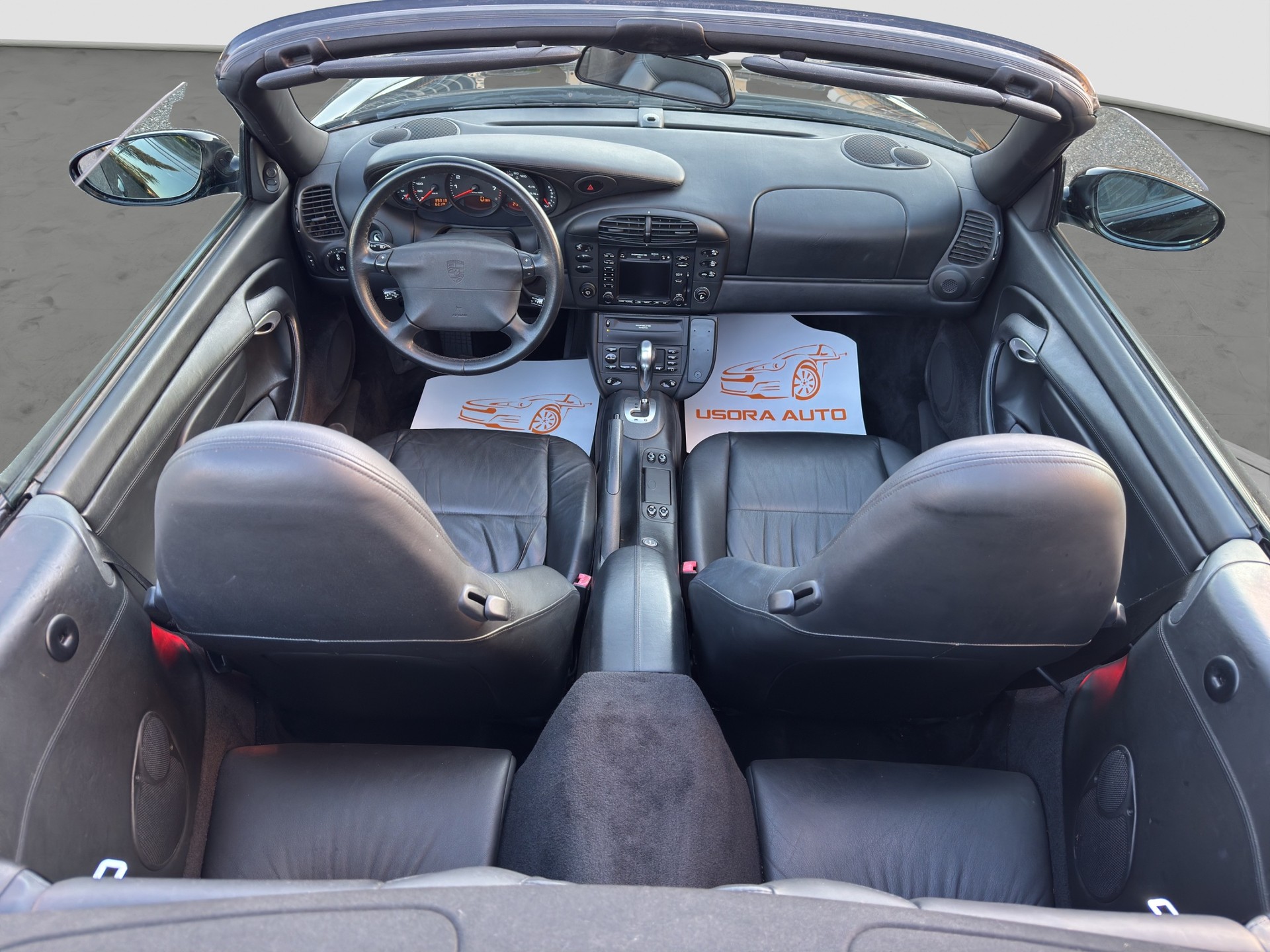 PORSCHE 911 Carrera Cabrio-image-8