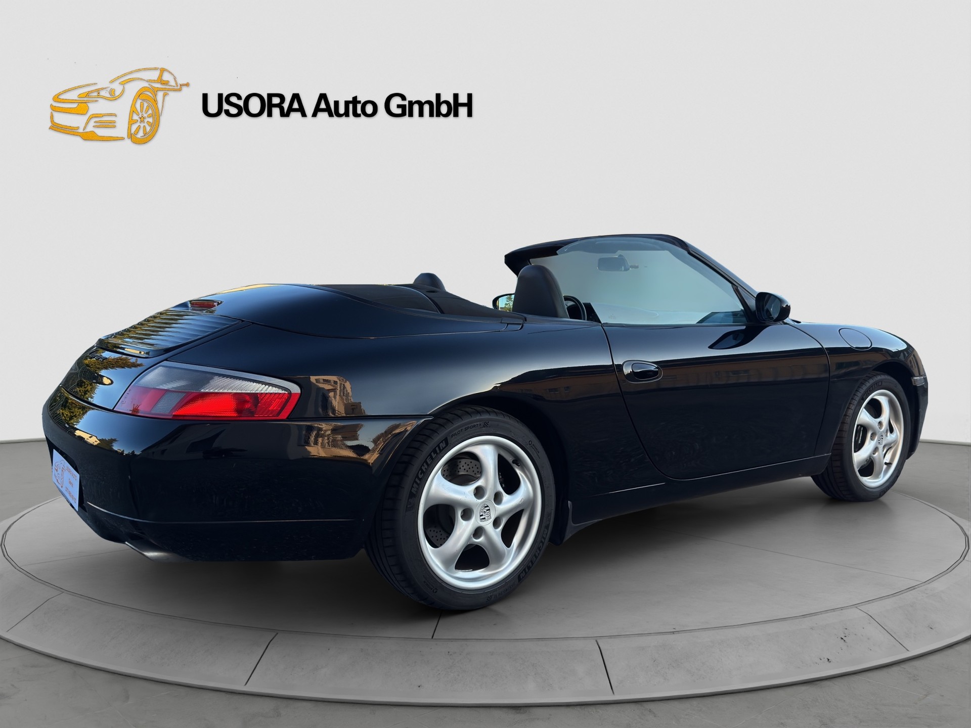 PORSCHE 911 Carrera Cabrio-image-6