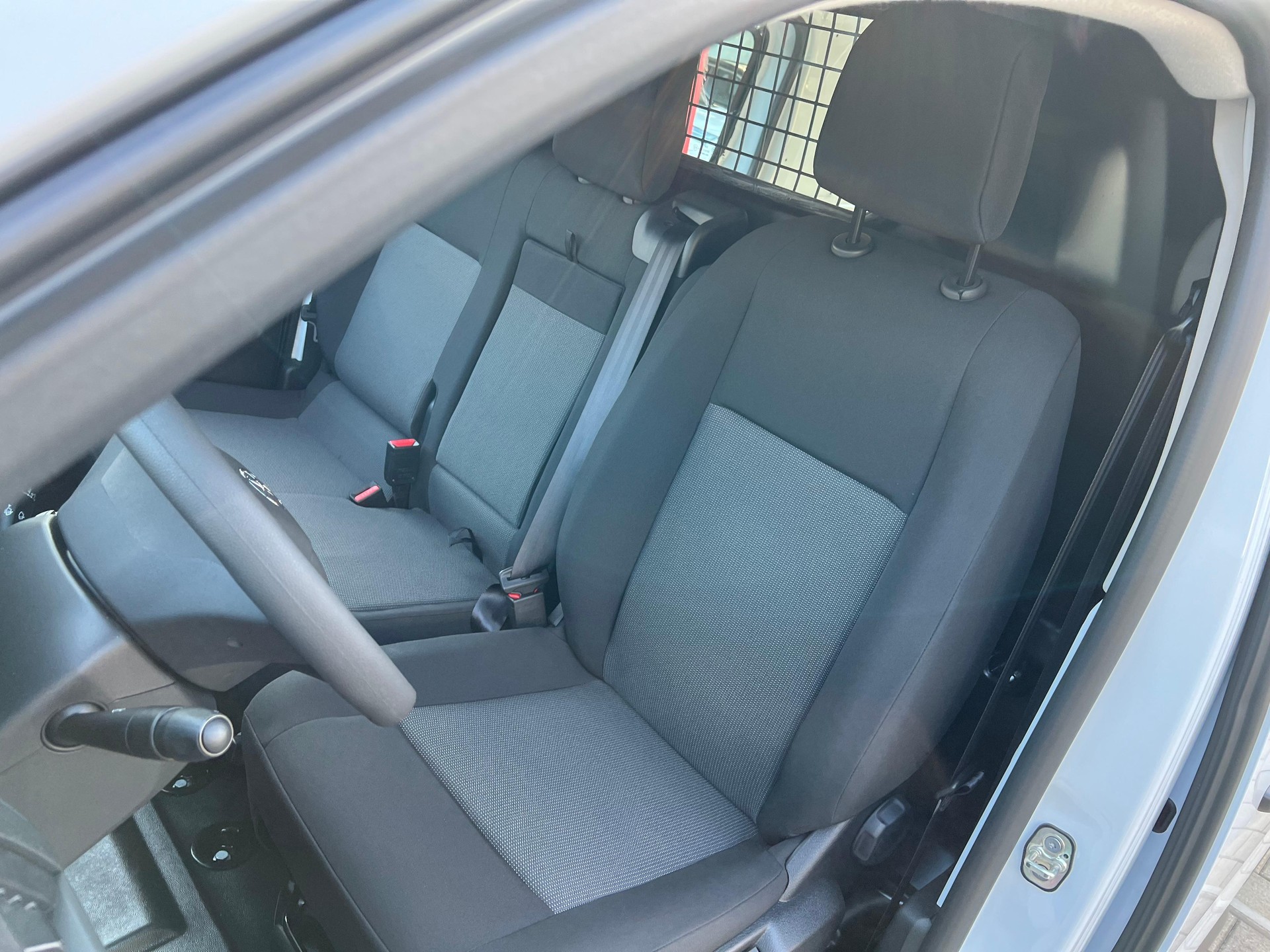 TOYOTA PROACE Van L1 2.0 D Active-image-9