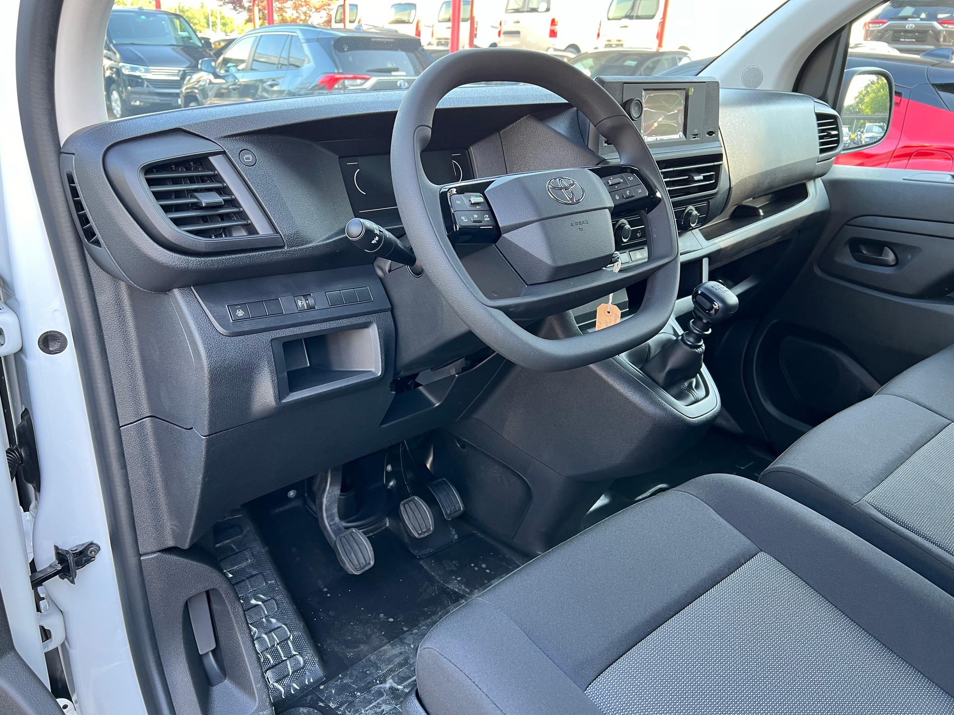 TOYOTA PROACE Van L1 2.0 D Active-image-7