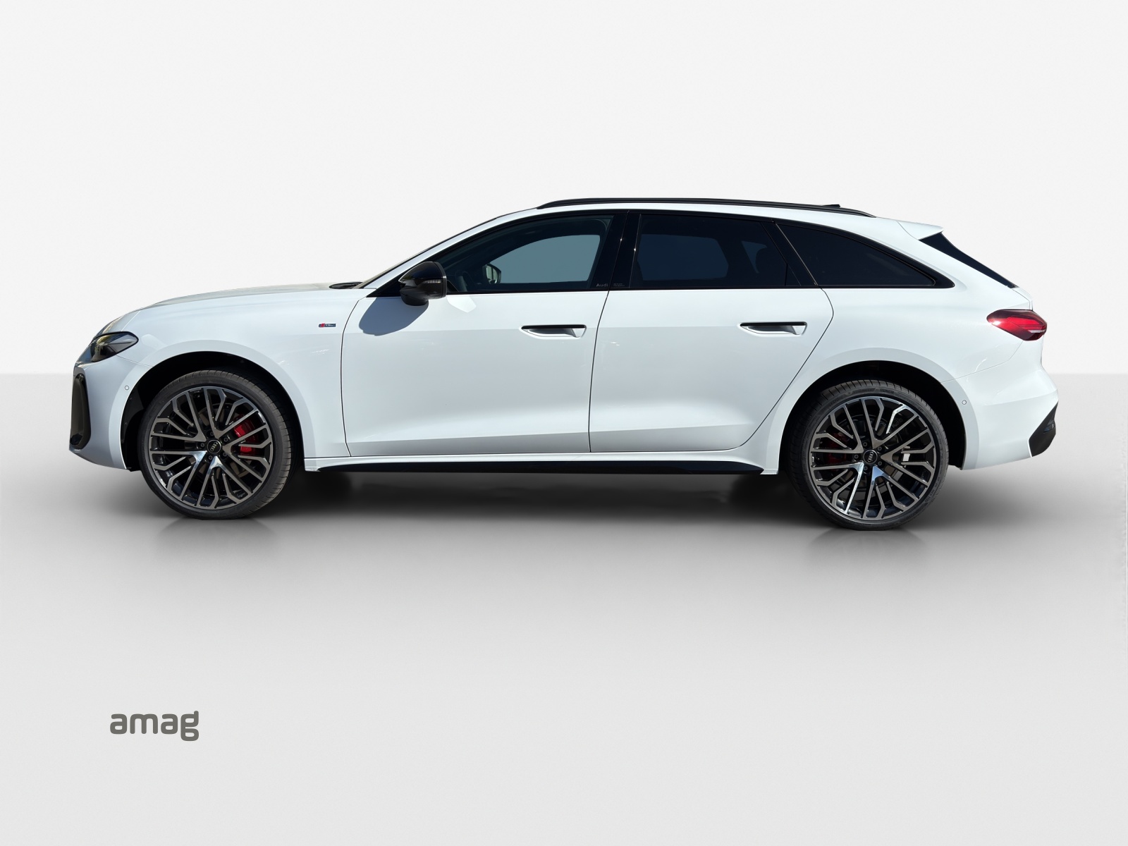 AUDI A5 Avant TFSI quattro 150 kW S tronic-image-1