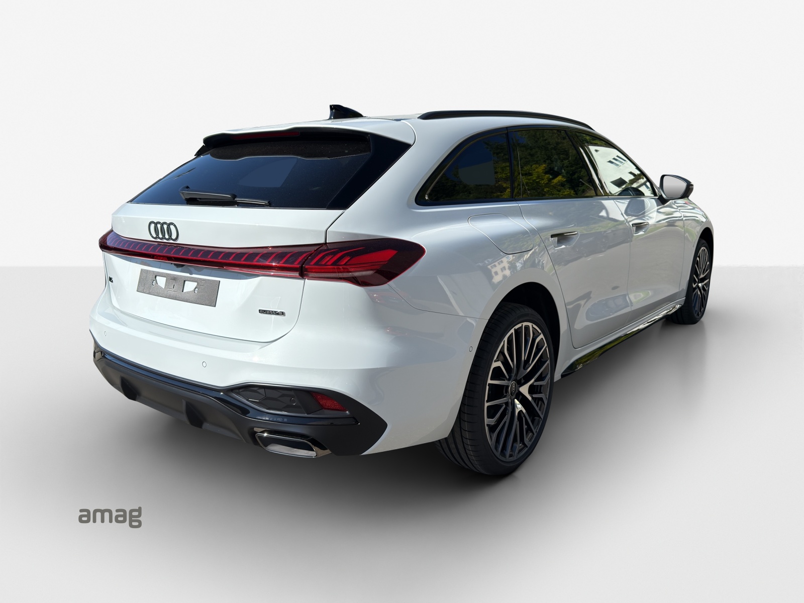 AUDI A5 Avant TFSI quattro 150 kW S tronic-image-4