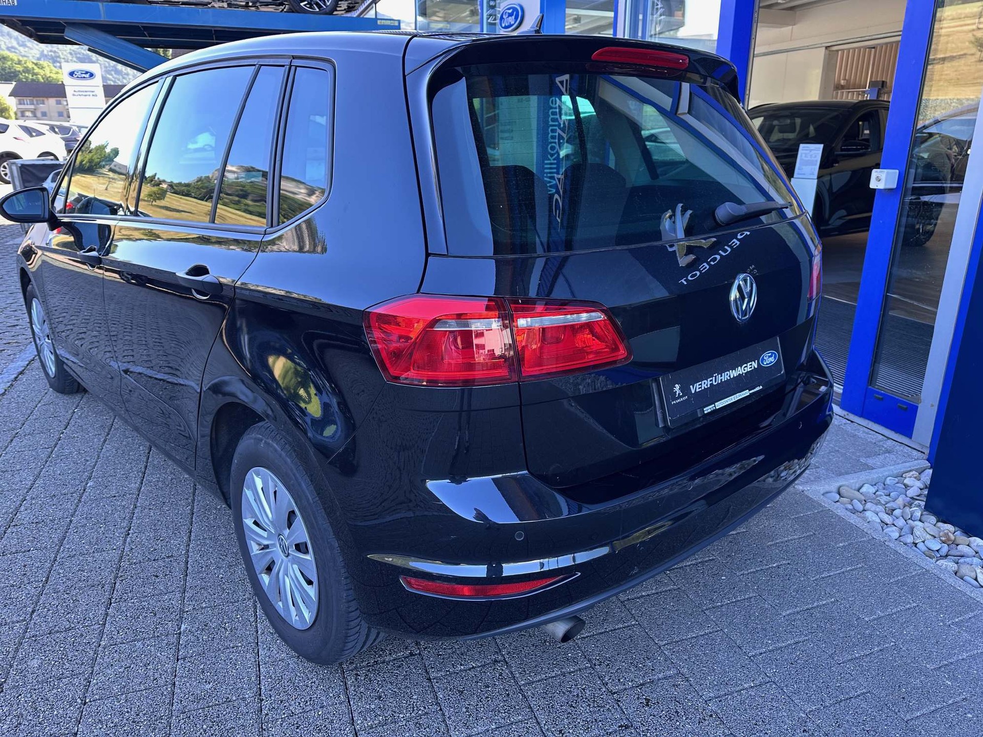 VW Golf Sportsvan 1.2 TSI 110 Trendline-image-3