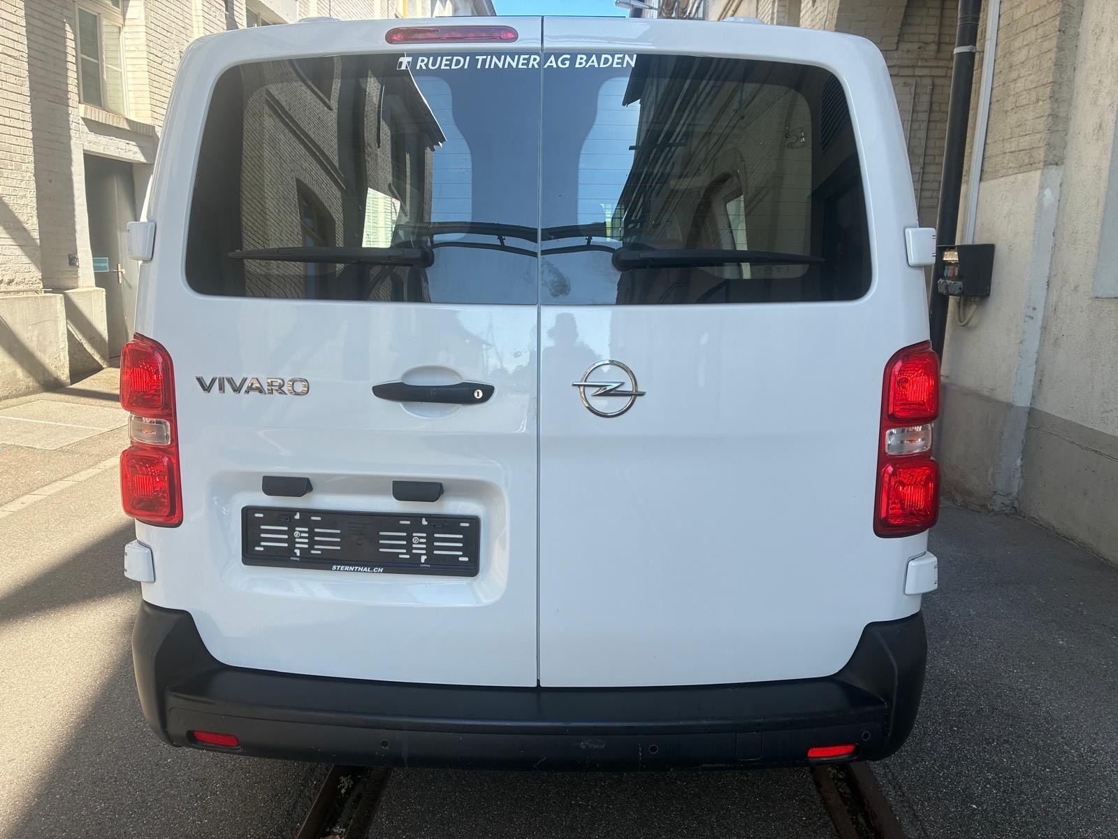 OPEL Vivaro Cargo 2.0 D s/s L EN-image-3