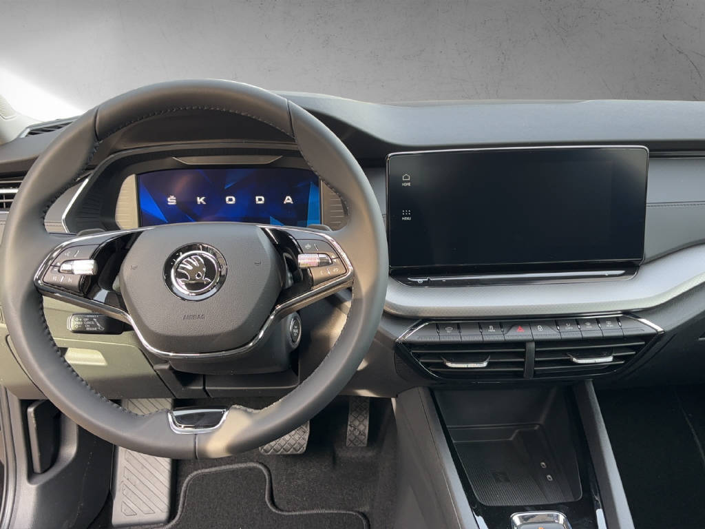 SKODA Octavia Combi 1.5 TSI mHEV DSG Ambition-image-8