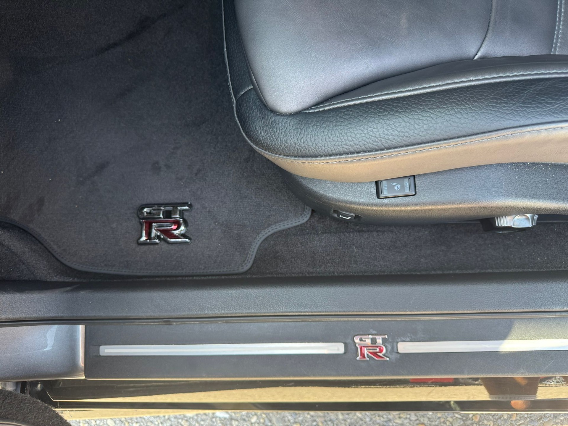 NISSAN GT-R 3.8 V6 Biturbo Presitge Edition-image-9
