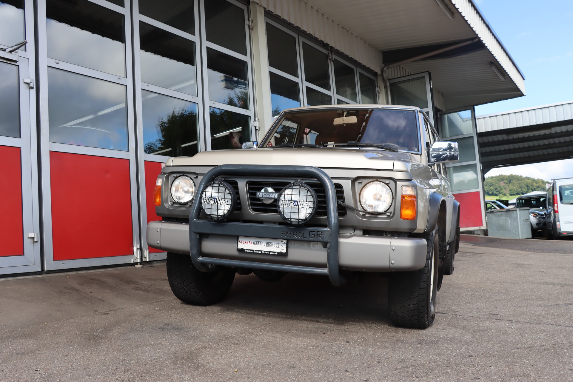NISSAN Patrol GR 2.8 DL Wagon-image-1