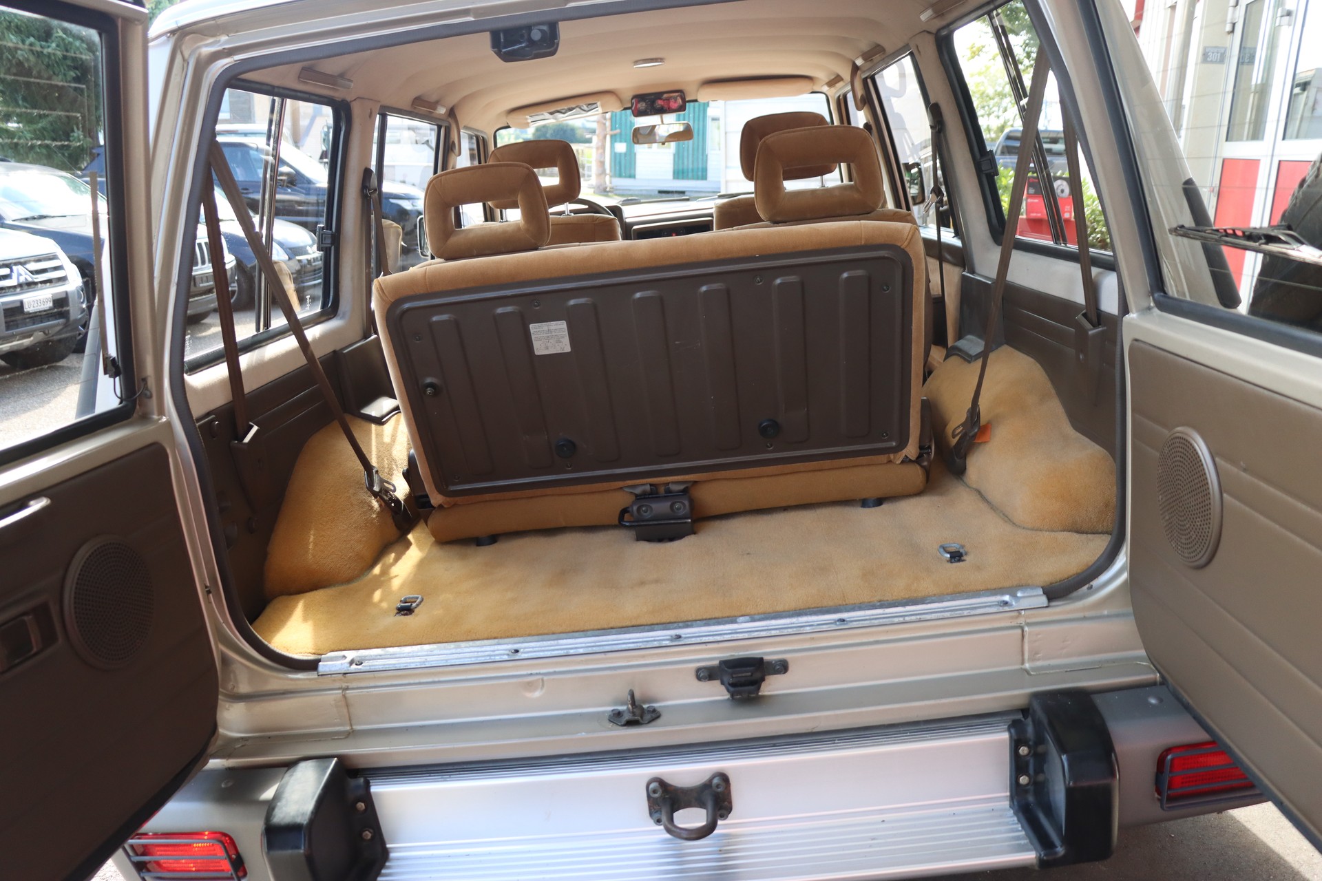 NISSAN Patrol GR 2.8 DL Wagon-image-10