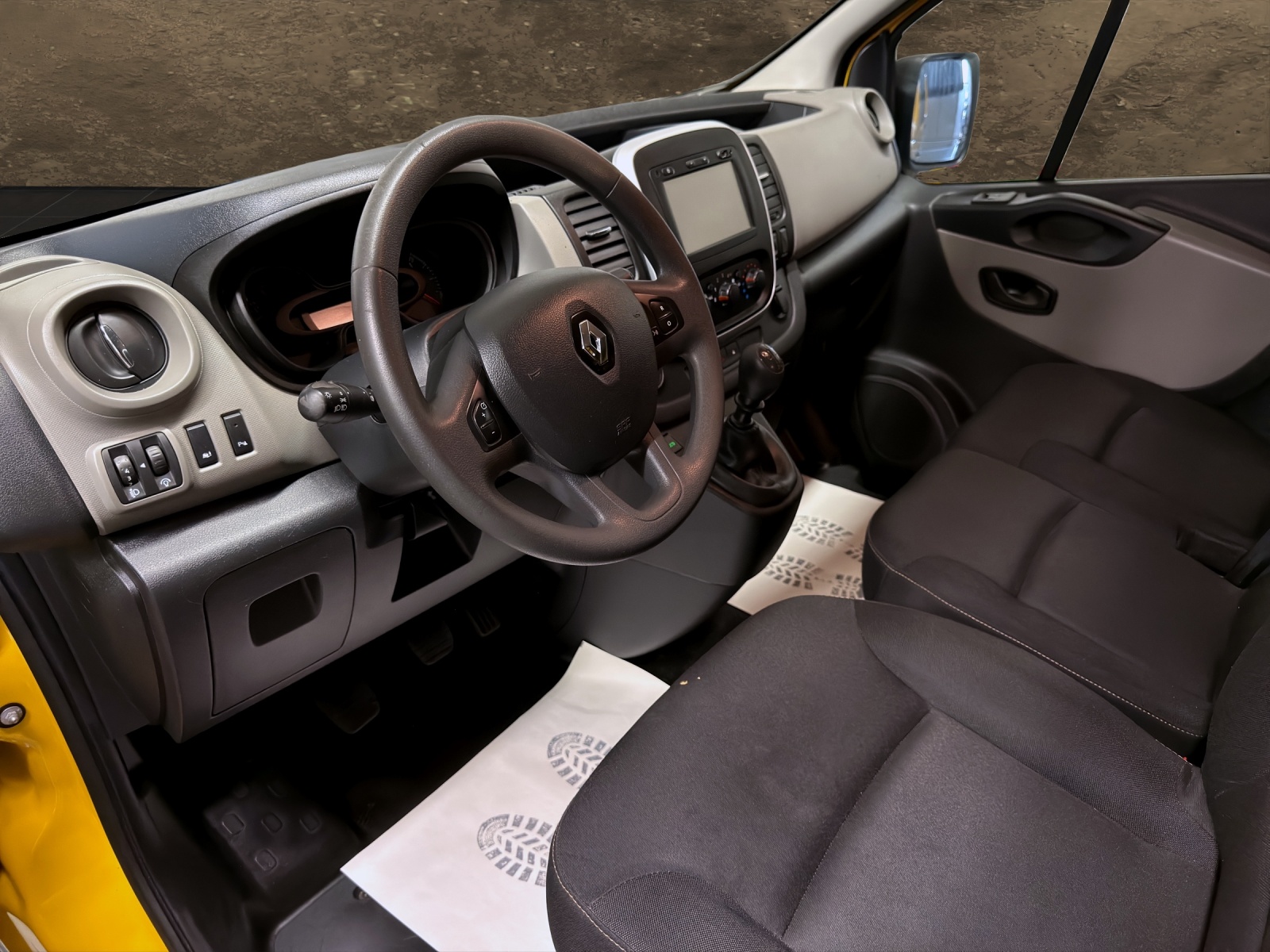 RENAULT Trafic 1.6 ENERGY TwinT. dCi125 2.9t Busin. L1H1-image-3