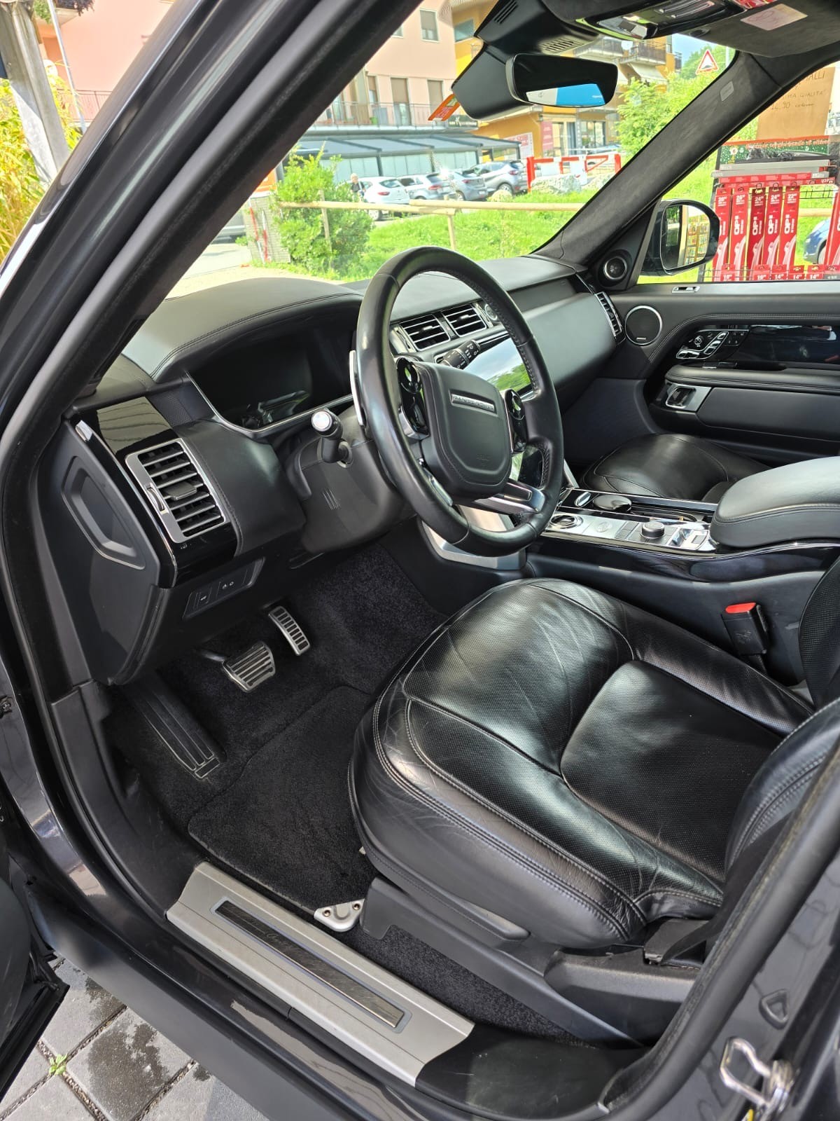 LAND ROVER 5.0 V8 SC Autobiography-image-5