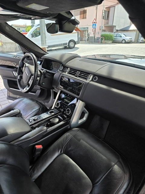 LAND ROVER 5.0 V8 SC Autobiography-image-4