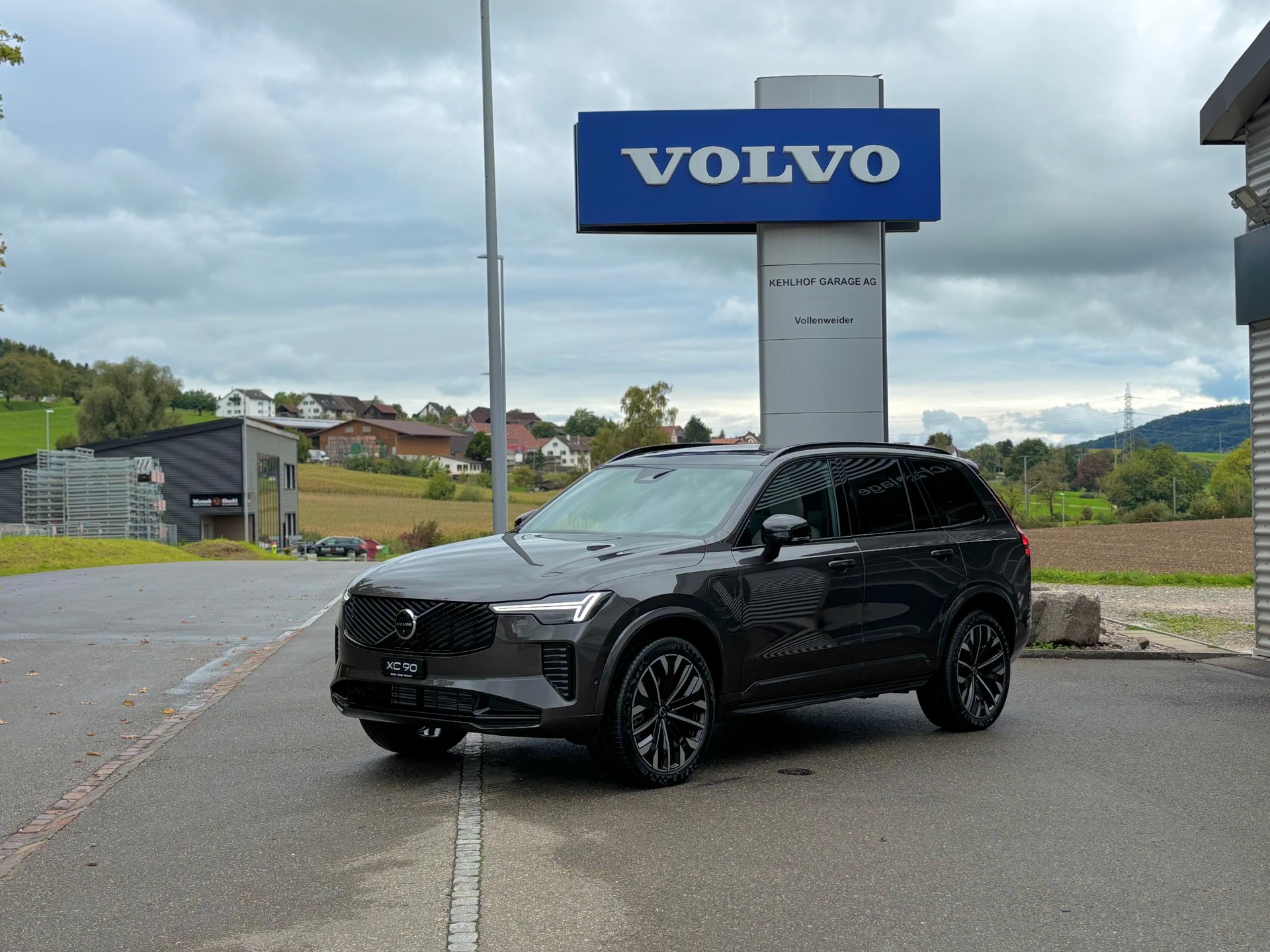 VOLVO XC90 2.0 T8 TE Ultra Dark eAWD-image-0