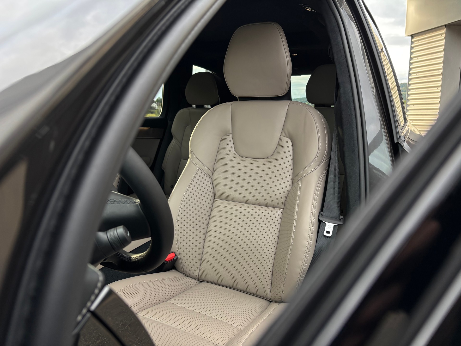 VOLVO XC90 2.0 T8 TE Ultra Dark eAWD-image-3