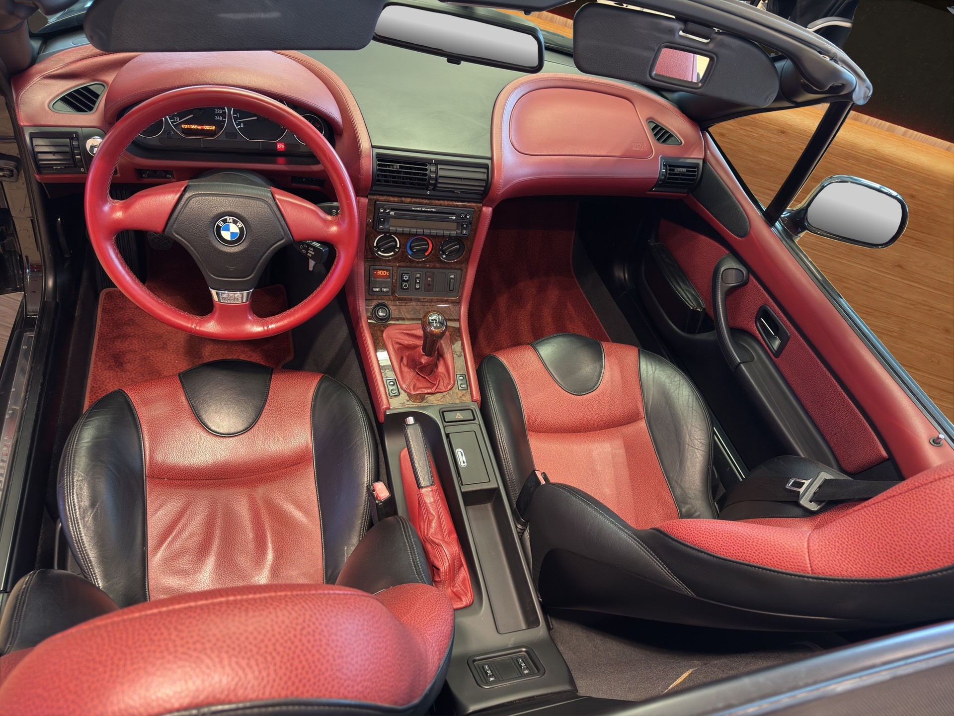 BMW Z3 2.8i Roadster-image-10
