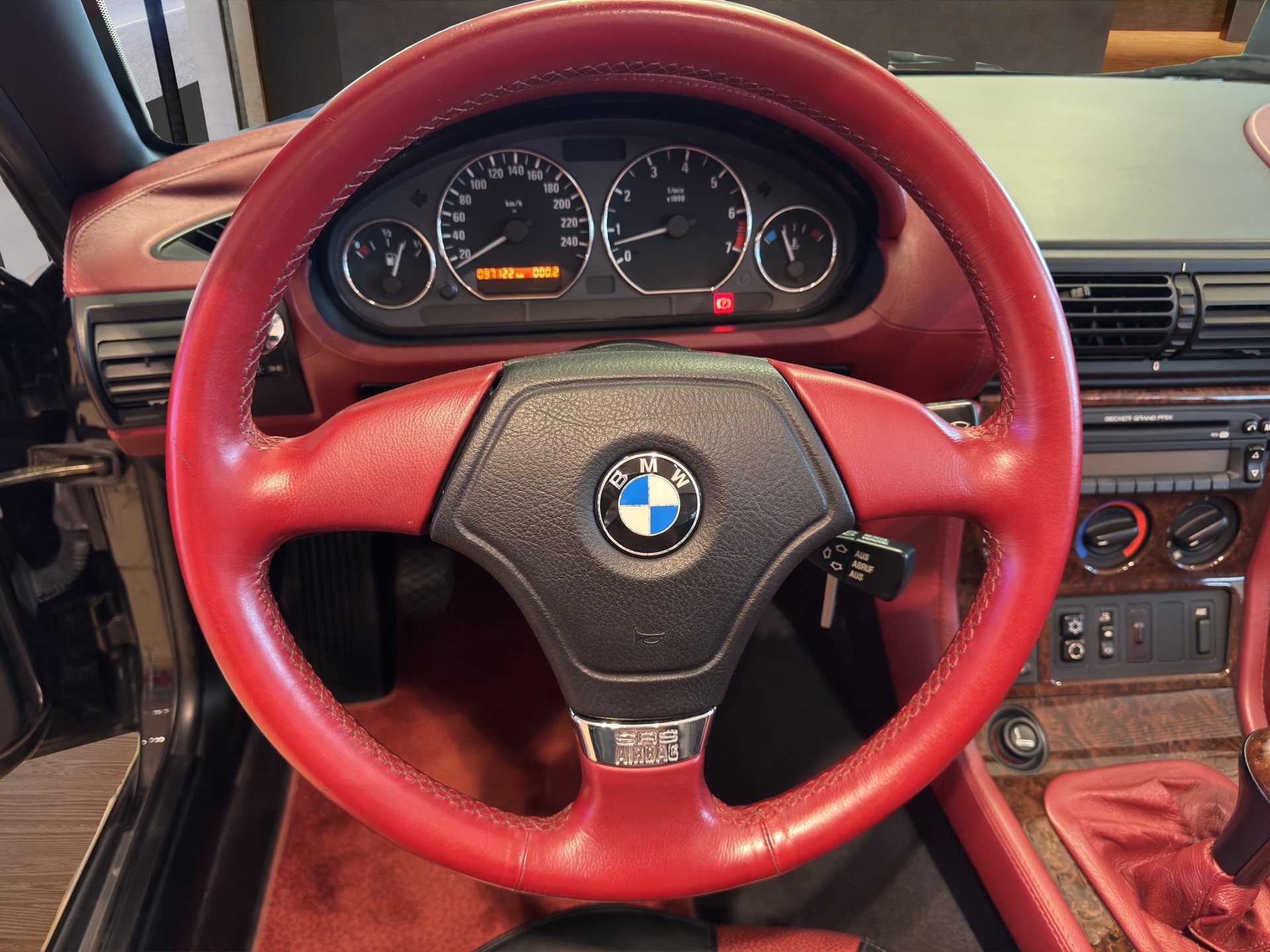 BMW Z3 2.8i Roadster-image-8