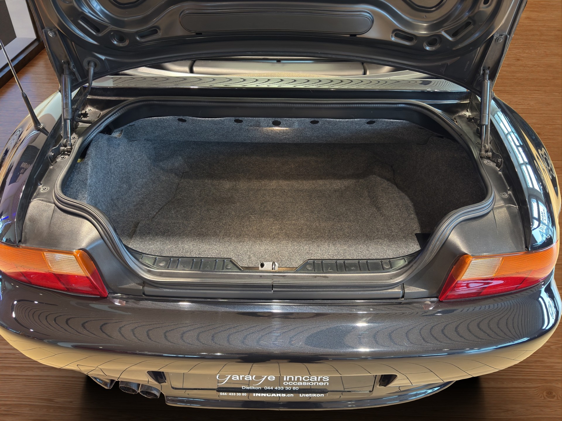 BMW Z3 2.8i Roadster-image-14