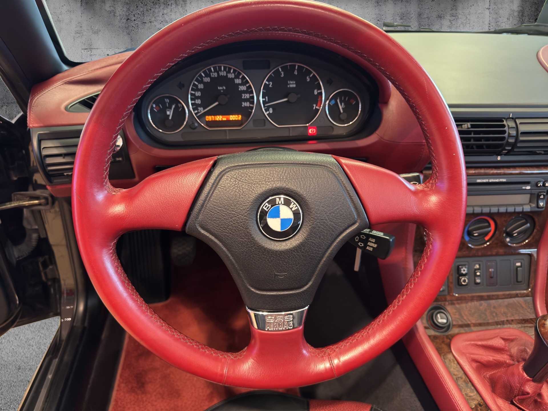 BMW Z3 2.8i Roadster-image-8