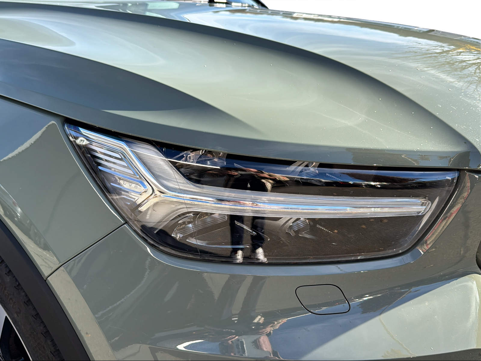 VOLVO XC40 P8 Twin Pro AWD-image-16