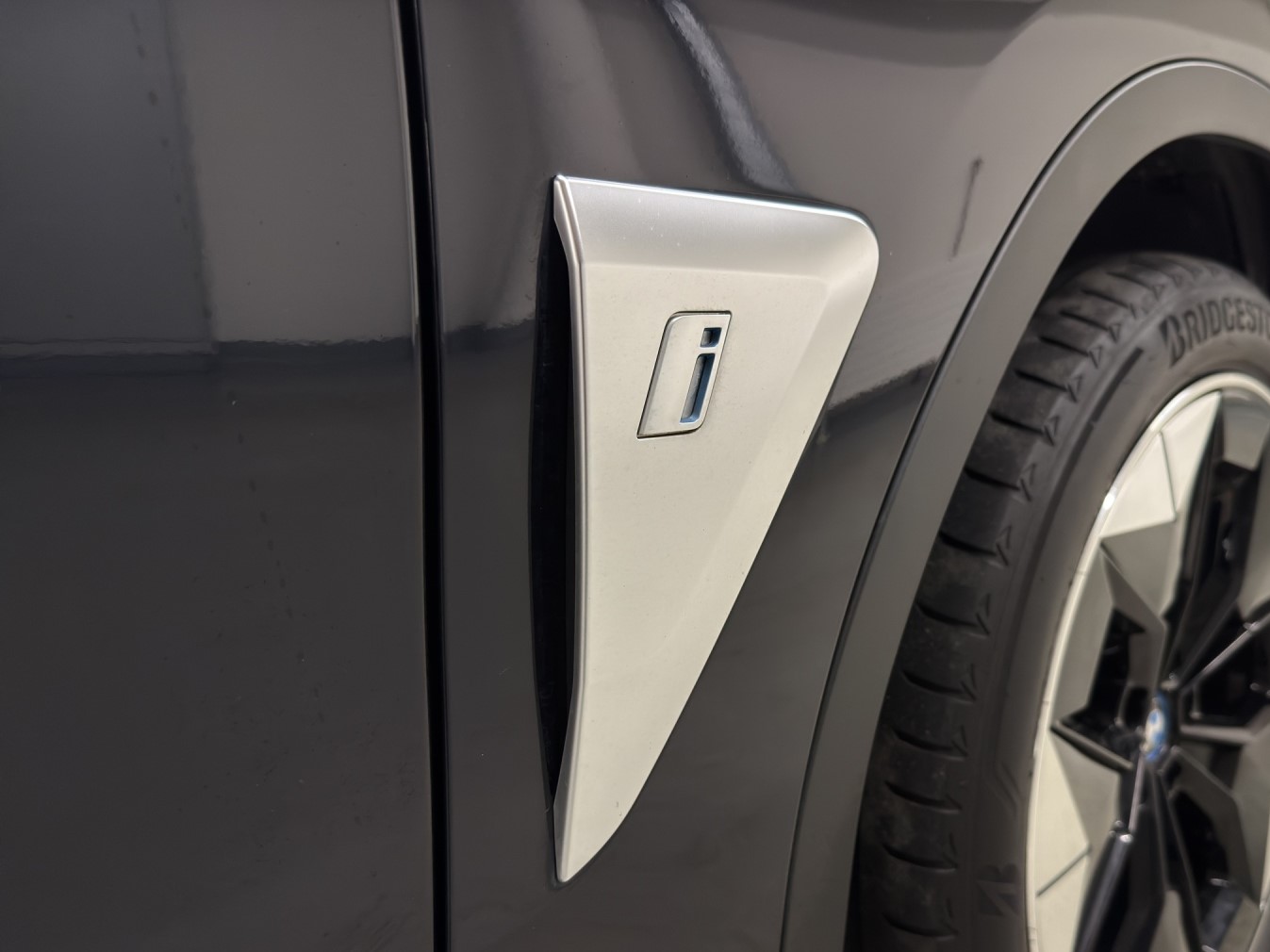 BMW iX3 Impressive-image-19