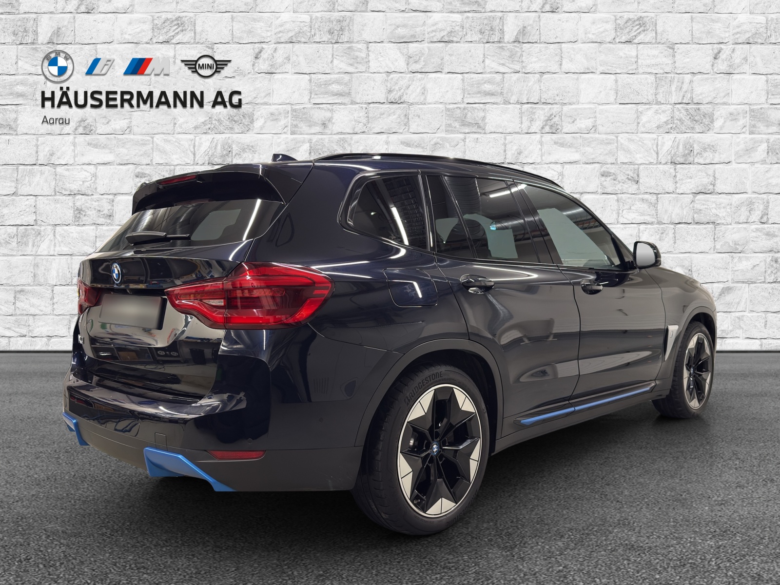 BMW iX3 Impressive-image-4