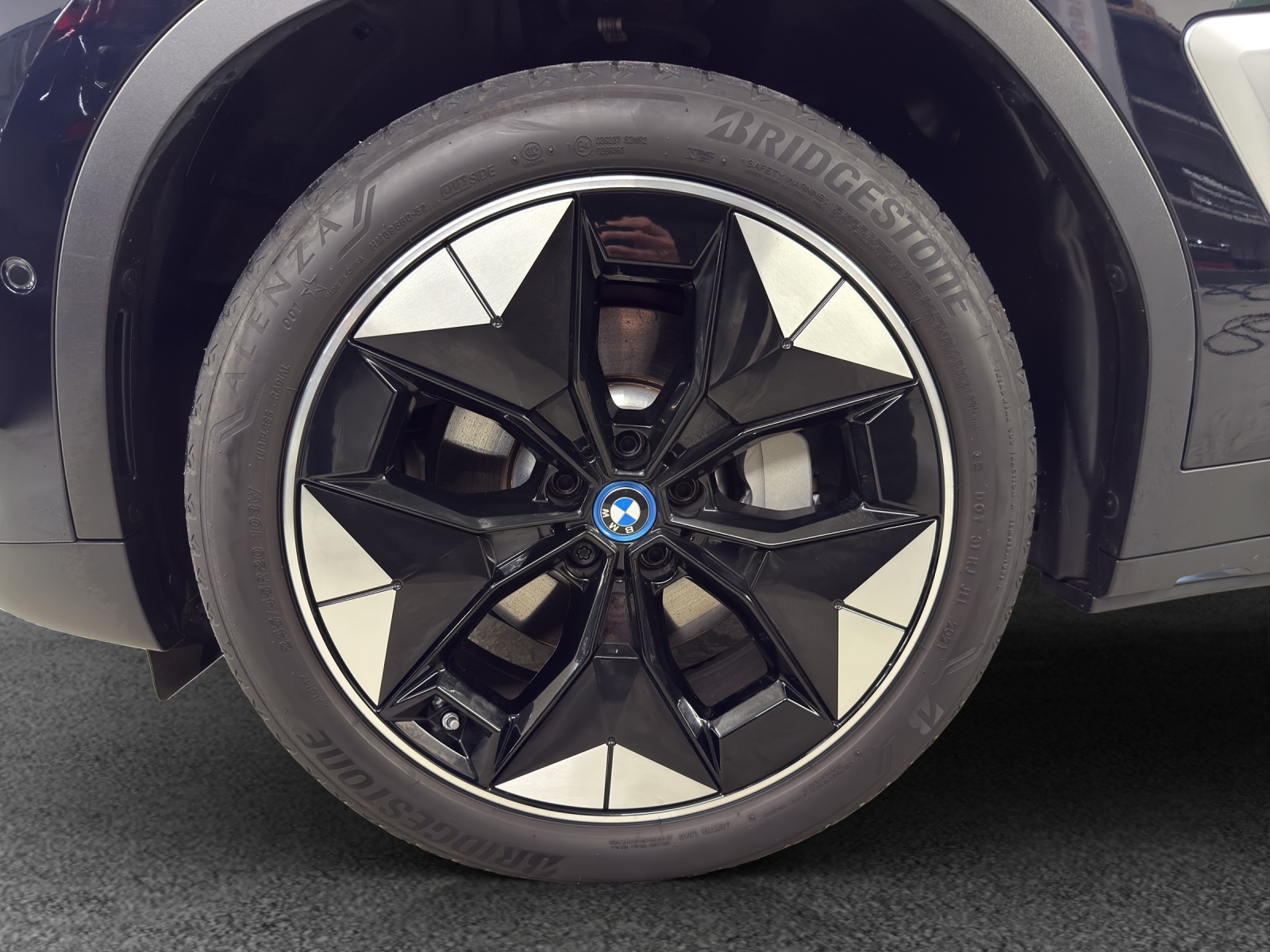 BMW iX3 Impressive-image-8