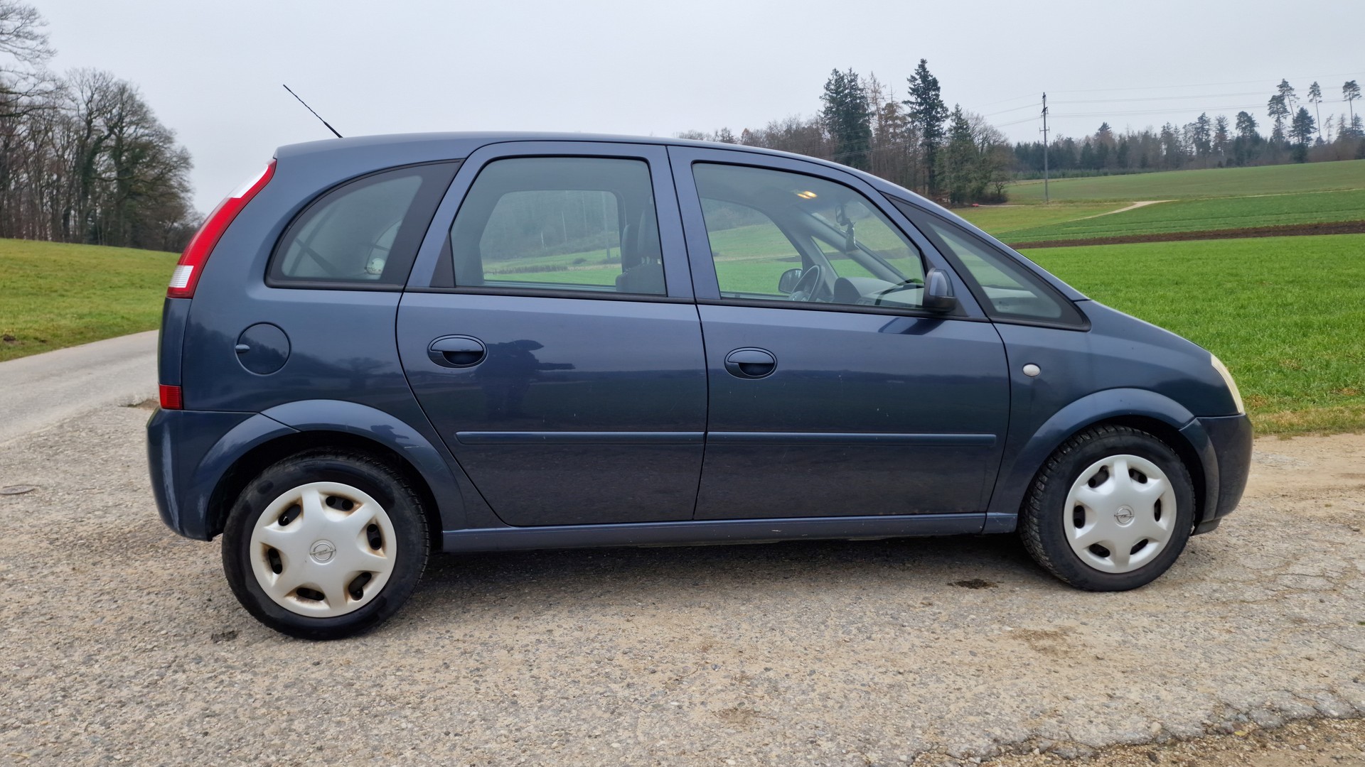 OPEL Meriva 1.8i 16V Cosmo-image-2