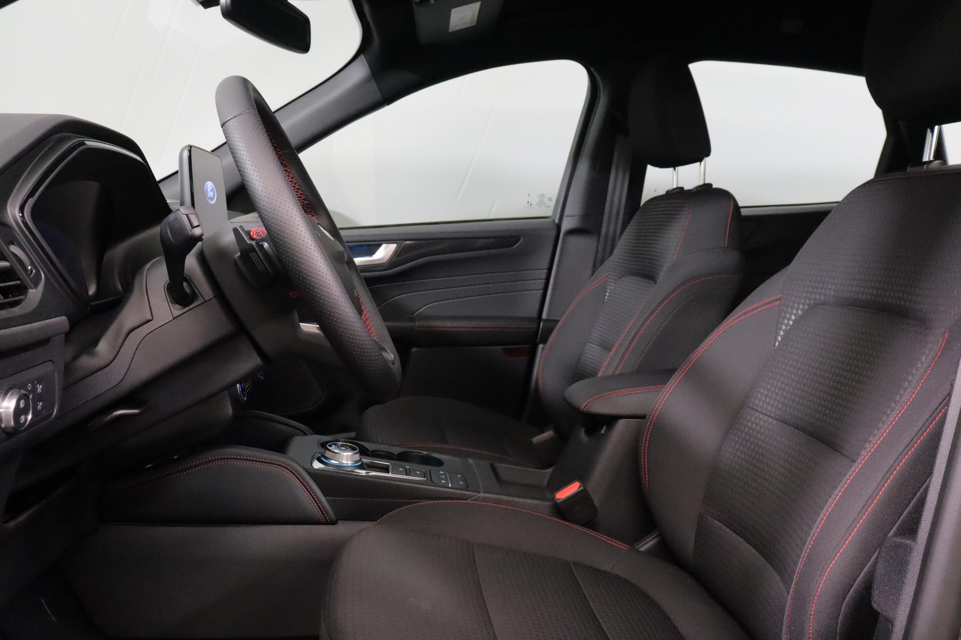 FORD Kuga 2.0 EcoBlue ST-Line-image-2
