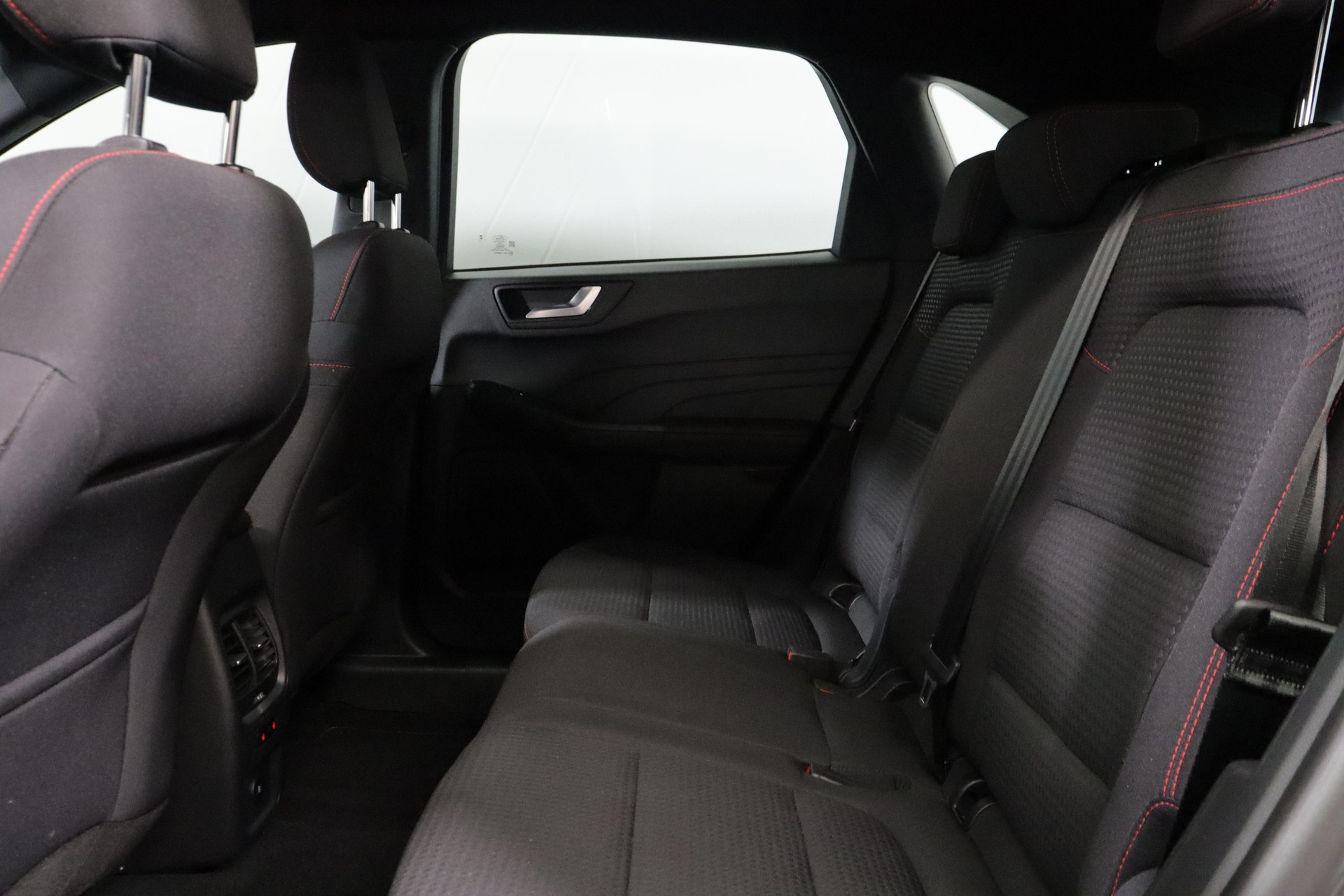 FORD Kuga 2.0 EcoBlue ST-Line-image-3