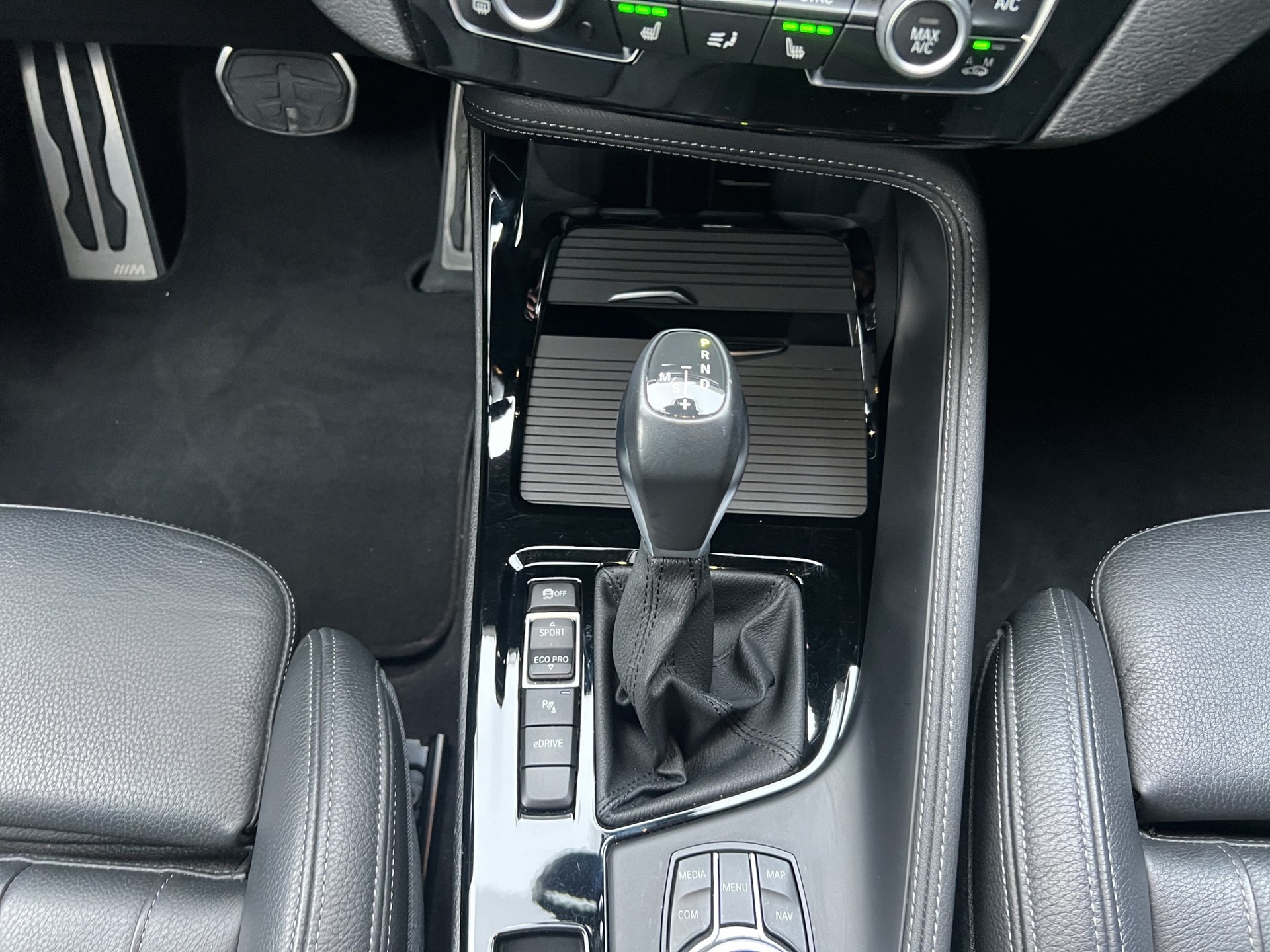 BMW X2 xDrive 25e M Sport Steptronic-image-17