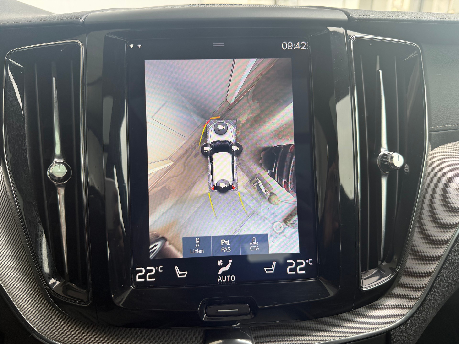VOLVO XC60 T5 AWD Inscription Geartronic-image-21