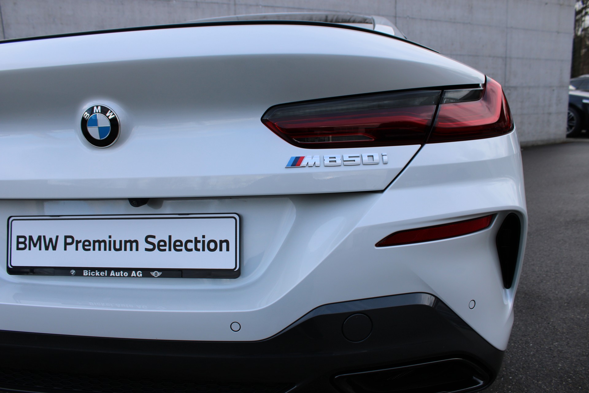 BMW M850i xDrive-image-5
