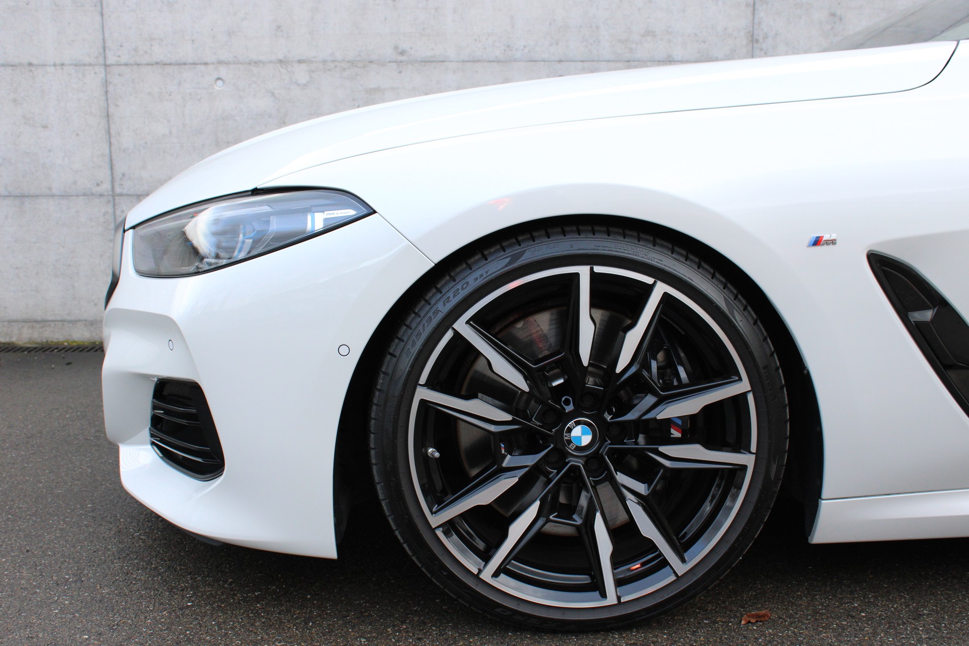 BMW M850i xDrive-image-8