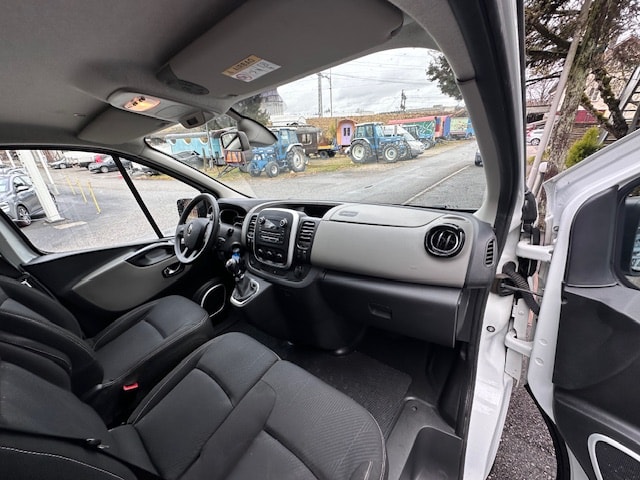 RENAULT Trafic 1.6 dCi 120 2.9t Business L1H1-image-14