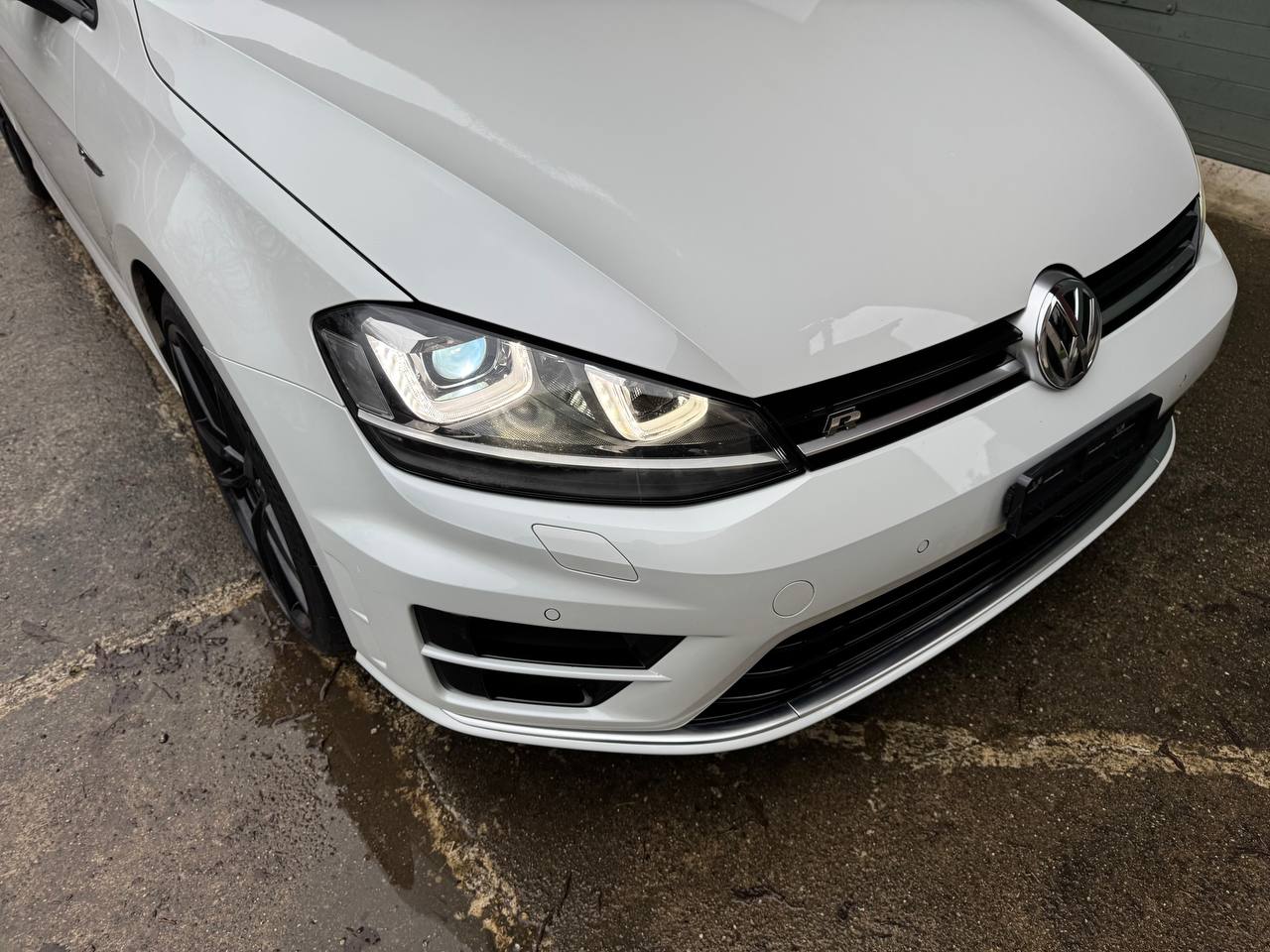VW Golf Variant 2.0 TSI R 4 Motion DSG-image-13