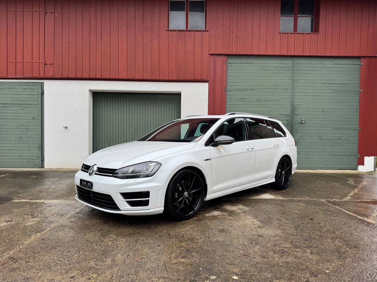 VW Golf Variant 2.0 TSI R 4 Motion DSG