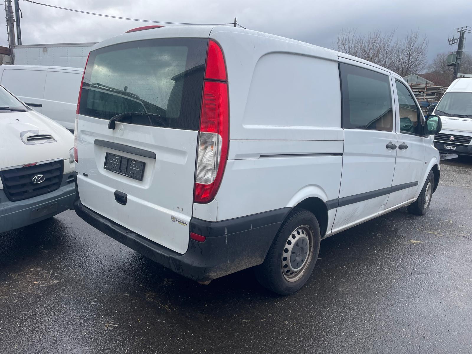 MERCEDES-BENZ Vito 120 CDI EL Automat-image-2