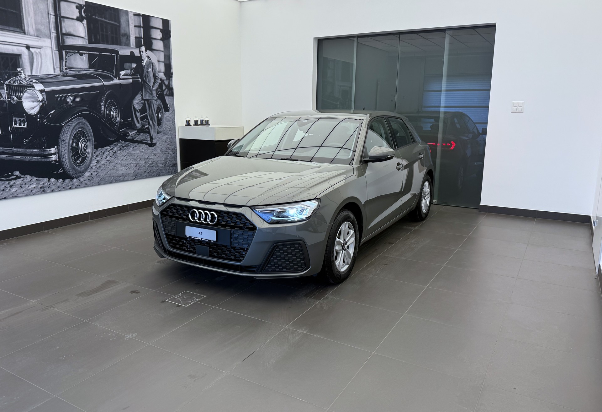AUDI A1 Sportback 30 TFSI Attraction S-tronic-image-0