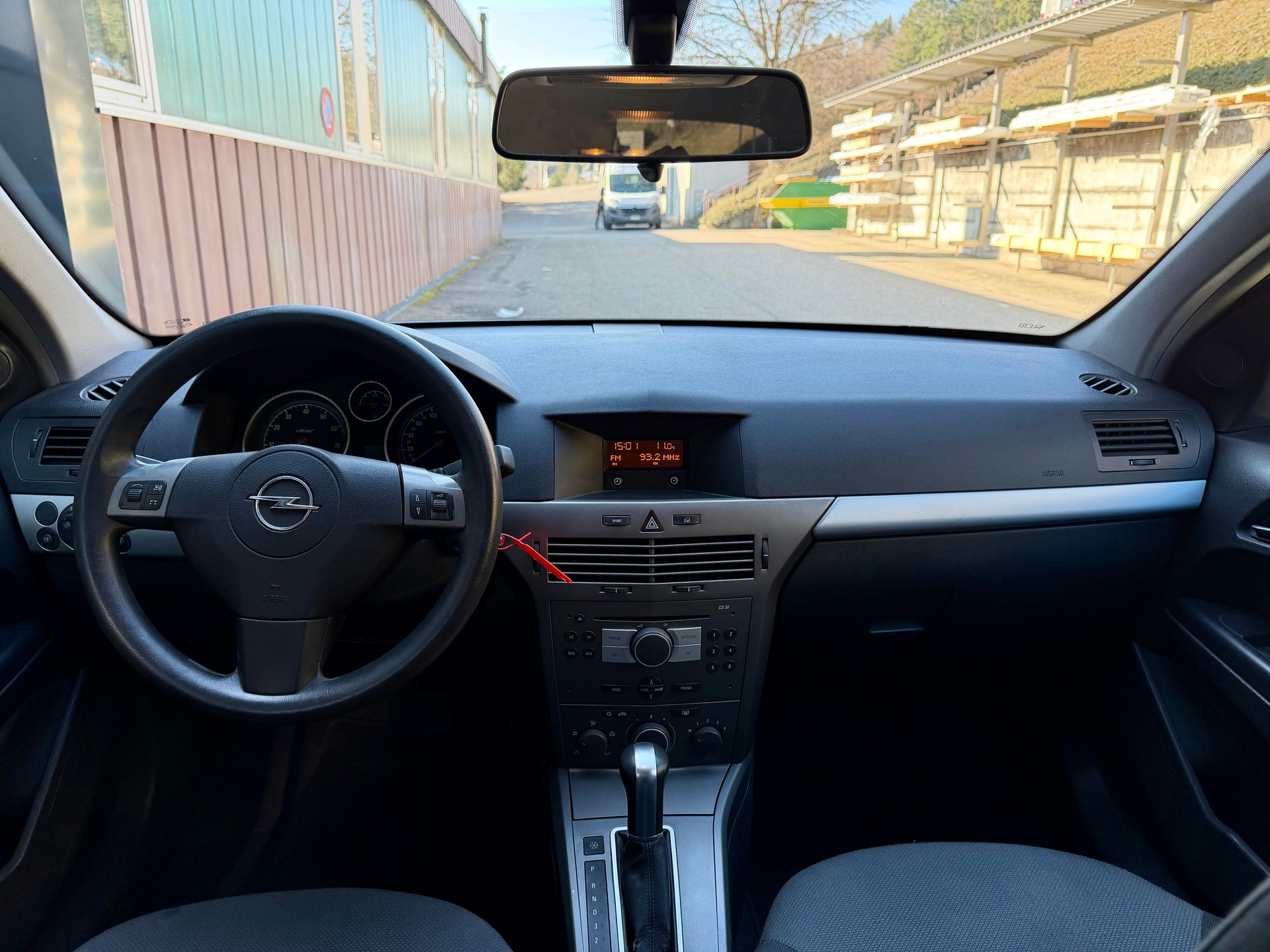 OPEL Astra 1.8i 16V Essentia-image-6