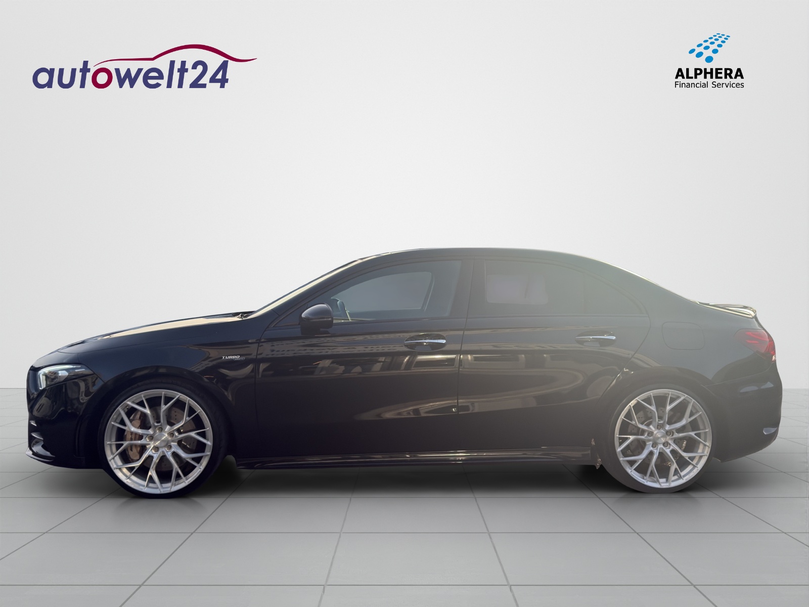 MERCEDES-BENZ A 35 AMG 4Matic Speedshift-image-7