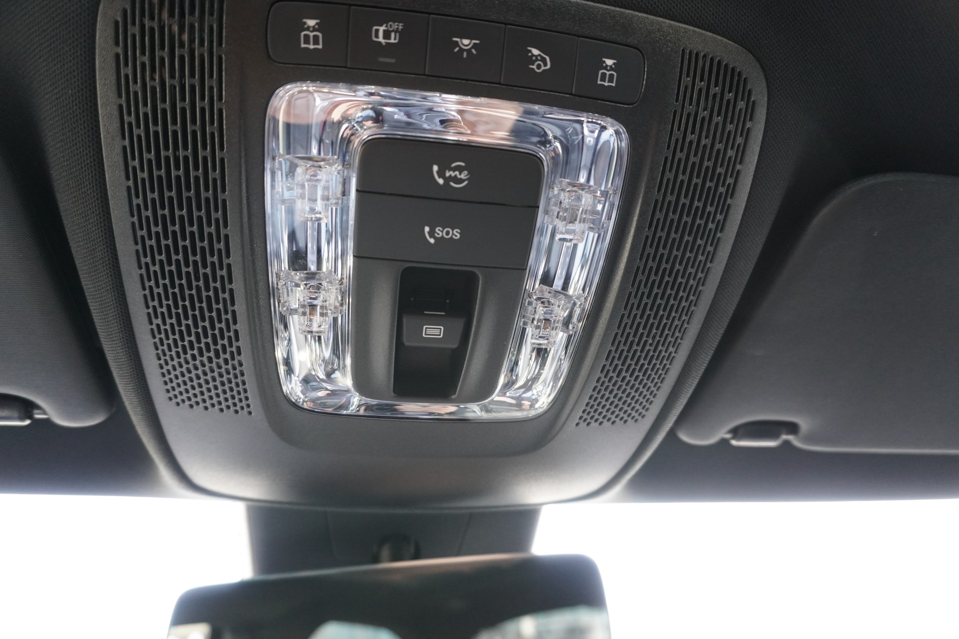 MERCEDES-BENZ A 35 AMG 4Matic Speedshift-image-38