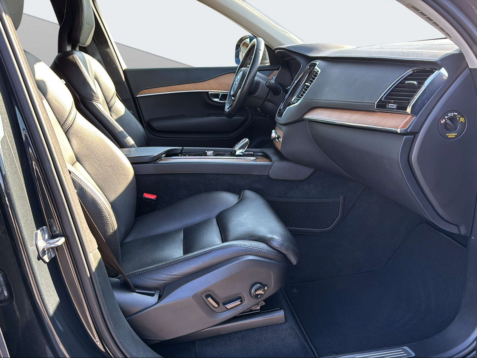VOLVO XC90 2.0 T8 TE Inscription 7P. eAWD-image-14