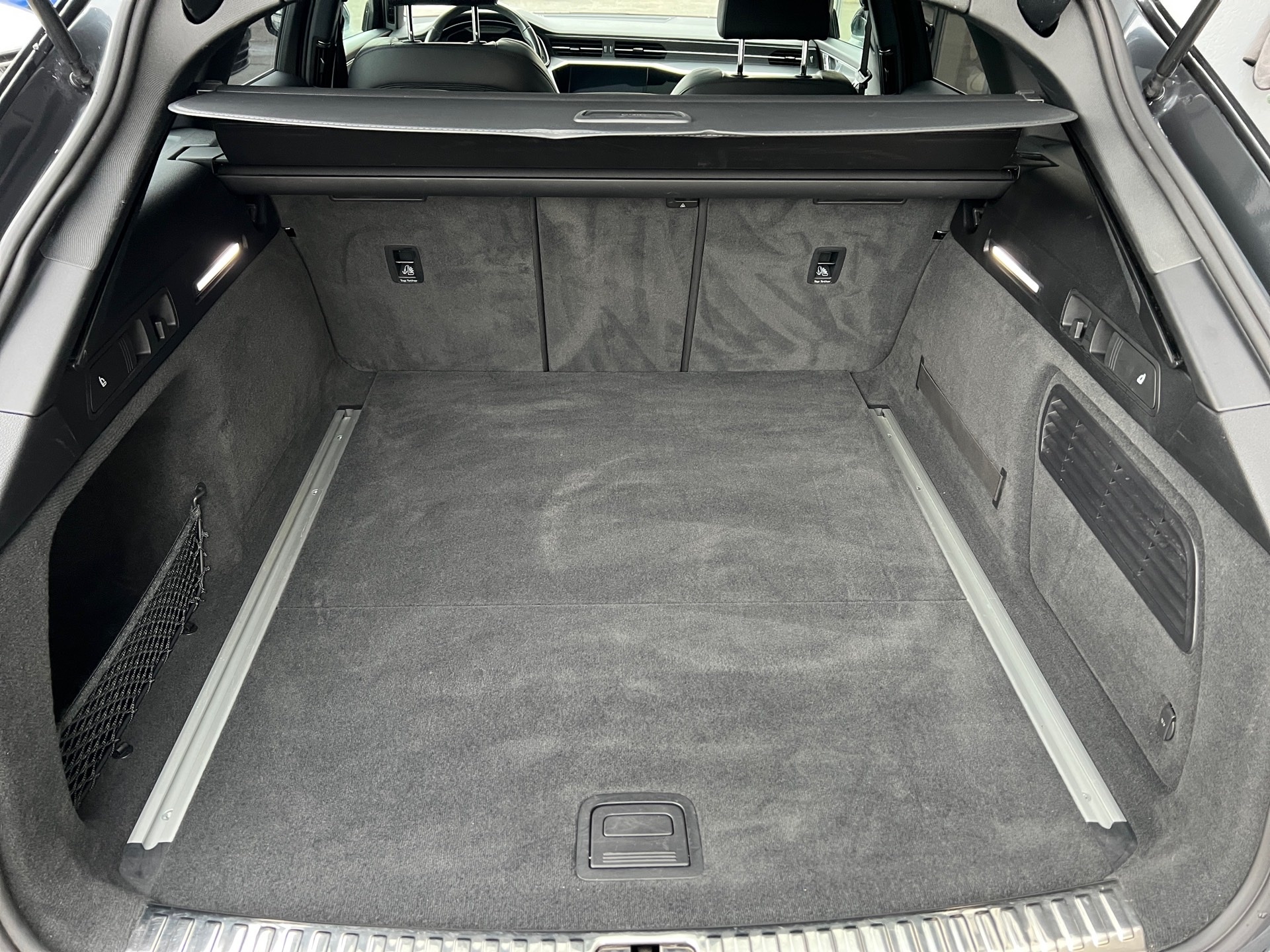 AUDI A6 Avant 45 TFSI Sport S-tronic quattro-image-13