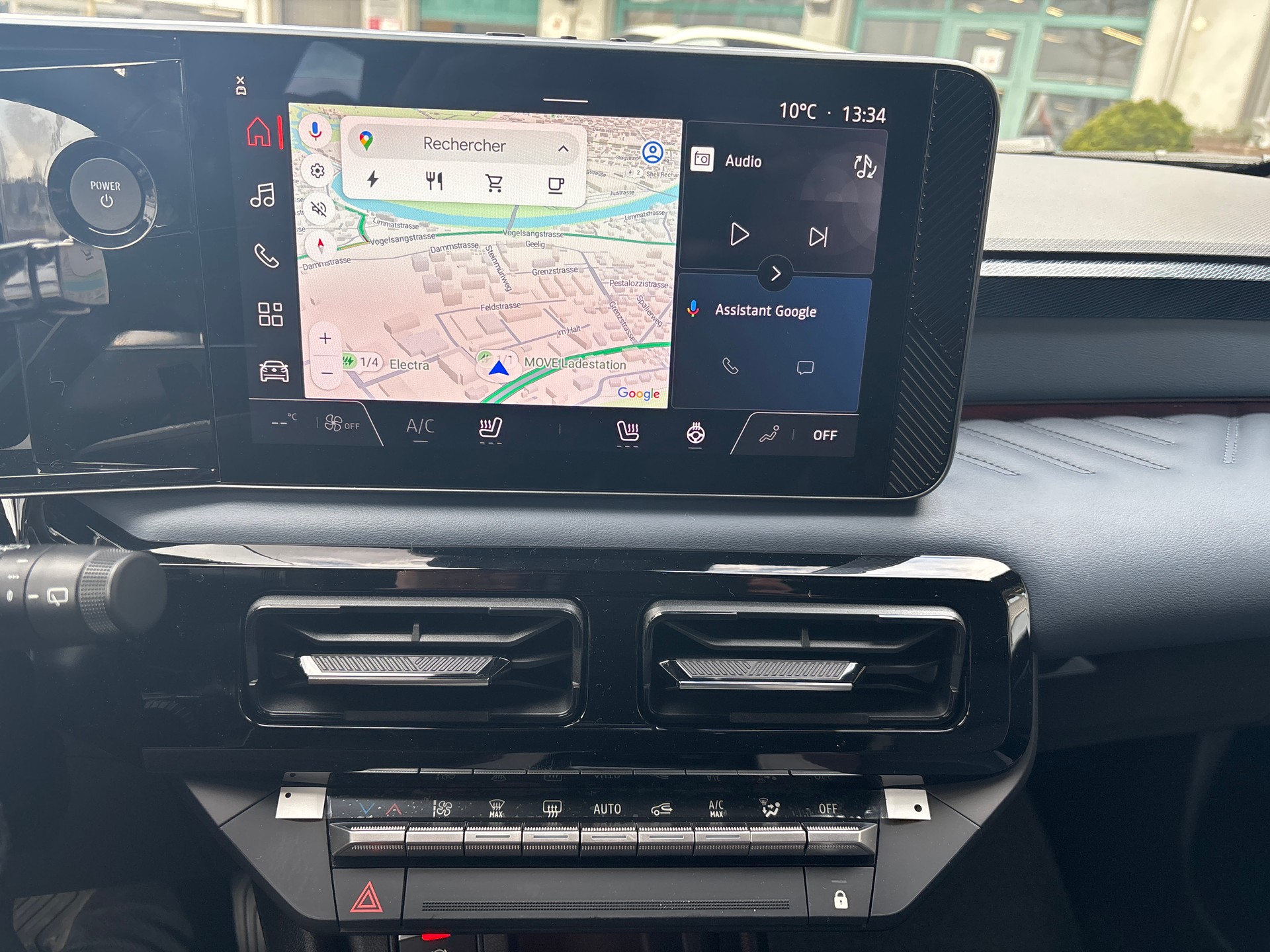 NISSAN Micra 52kWh Evolve-image-12