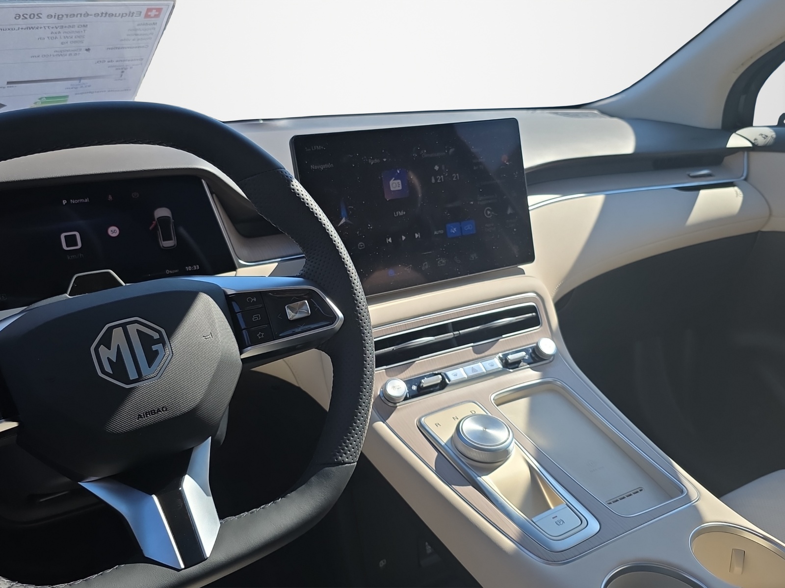 MG S6 EV 77 kWh Luxury 4WD DEMO-image-10