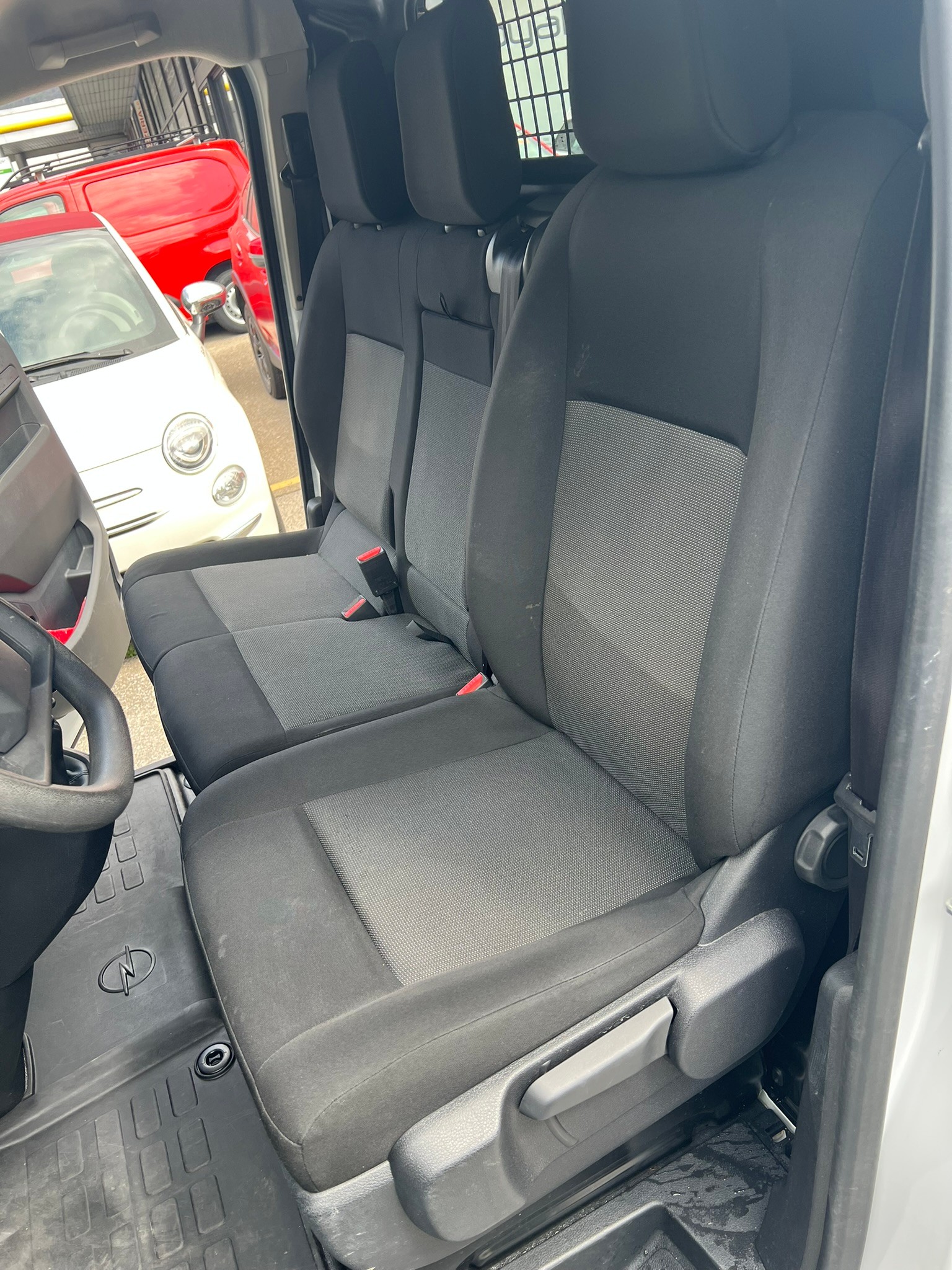 OPEL Vivaro Cargo 2.0 D XL EN-image-9