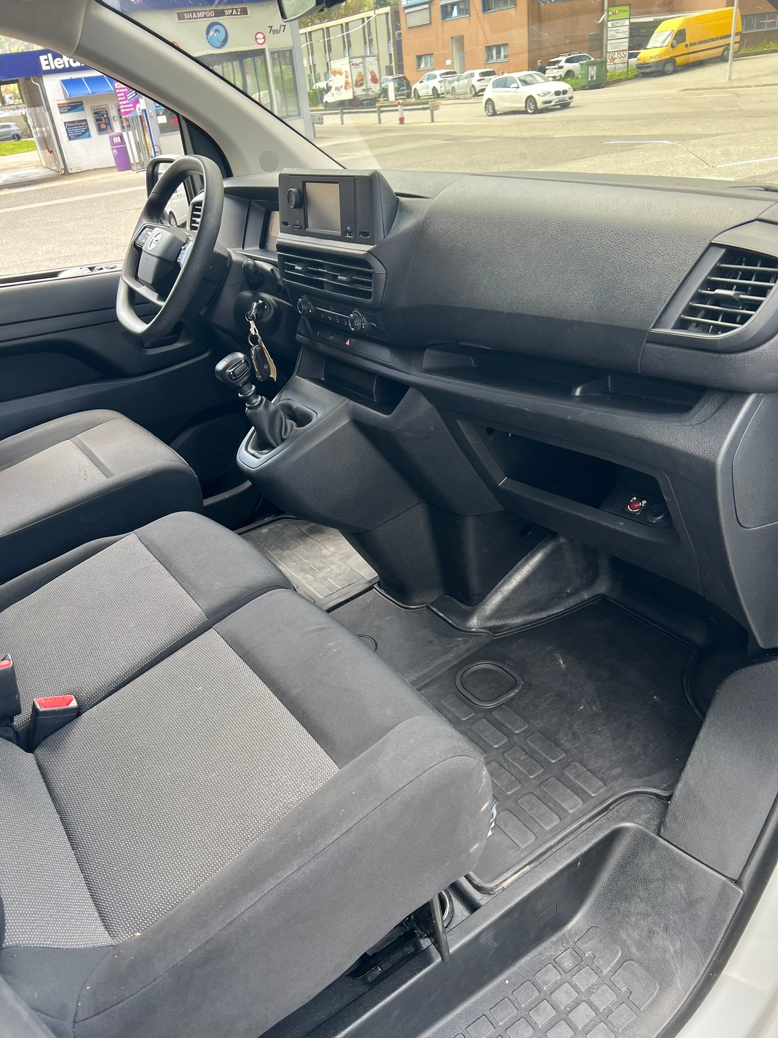 OPEL Vivaro Cargo 2.0 D XL EN-image-7