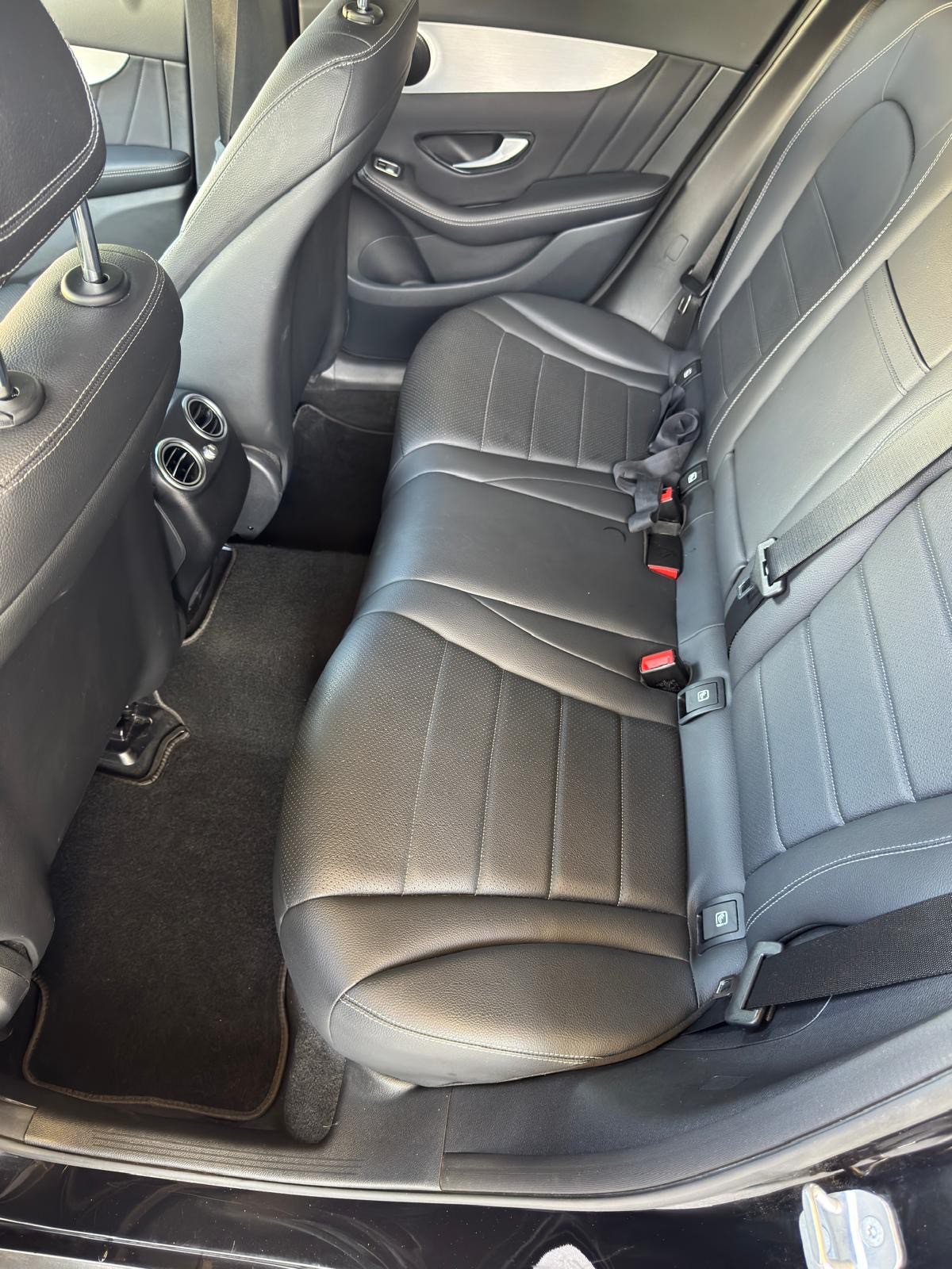MERCEDES-BENZ GLC 250 d 4Matic 9G-Tronic-image-11