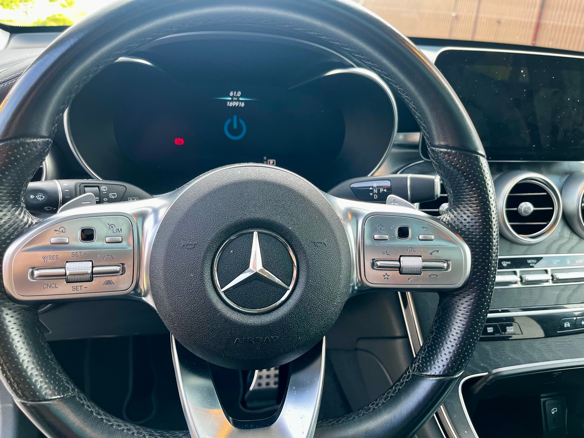 MERCEDES-BENZ GLC 300 de AMG Line 4Matic 9G-Tronic-image-5